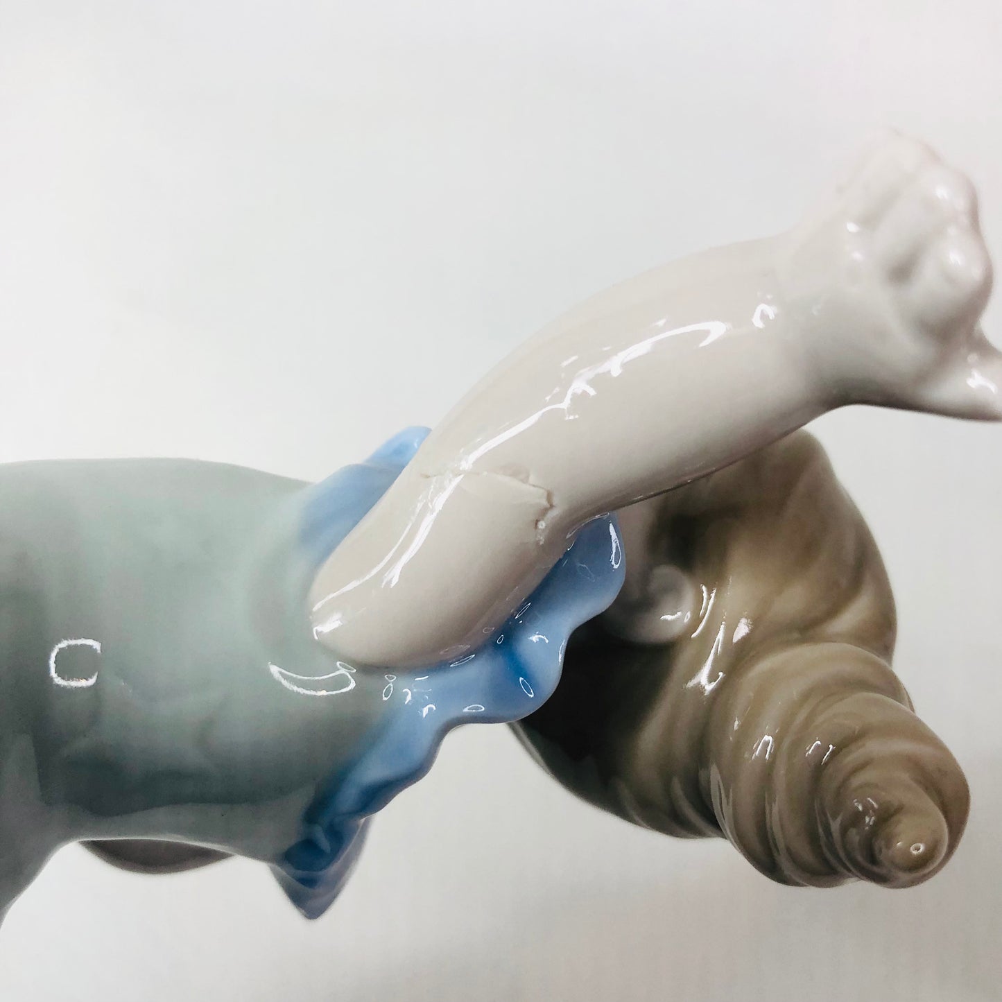 Nao By Lladro Girl With Dog Figurine Grand Finale (2004) Damaged