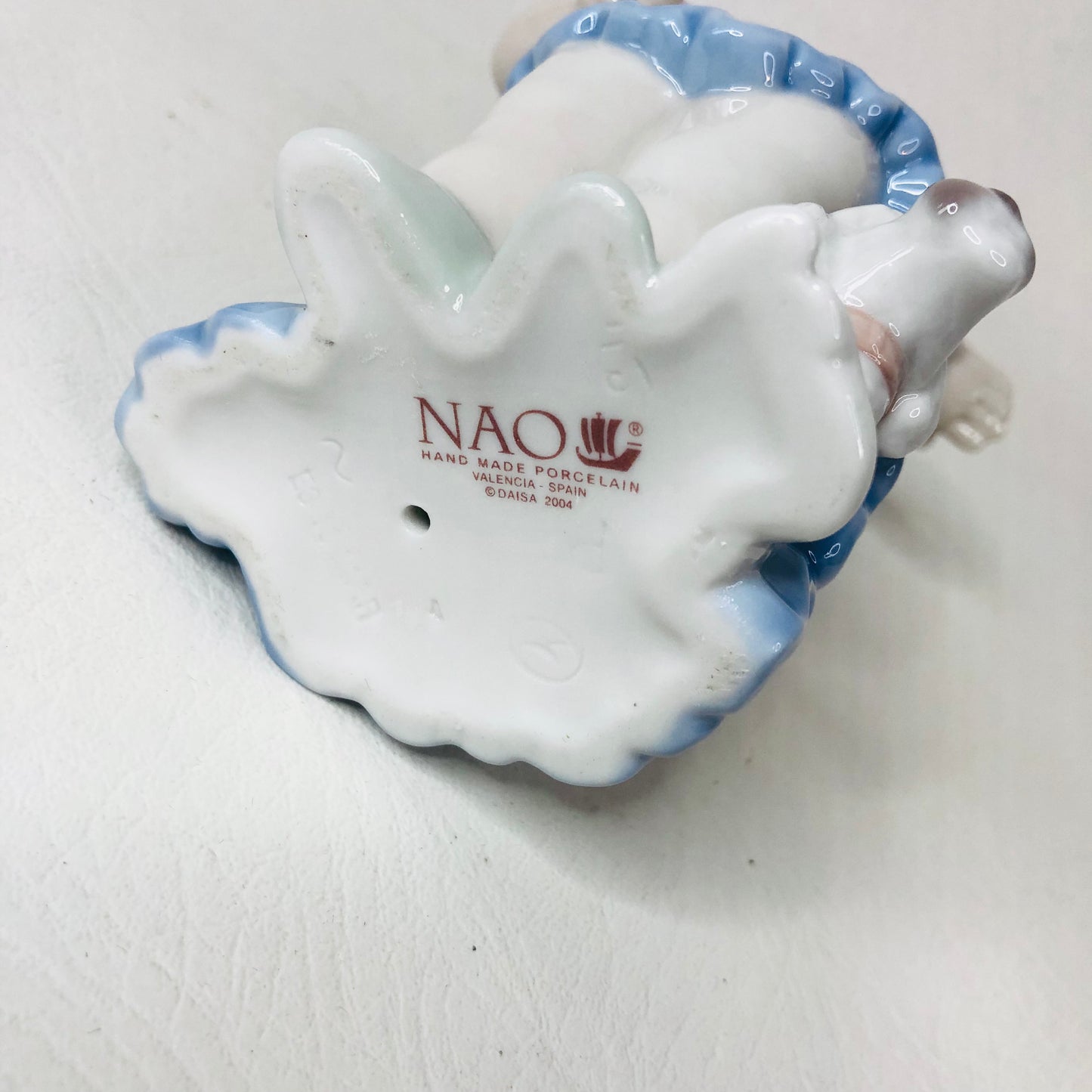 Nao By Lladro Girl With Dog Figurine Grand Finale (2004) Damaged