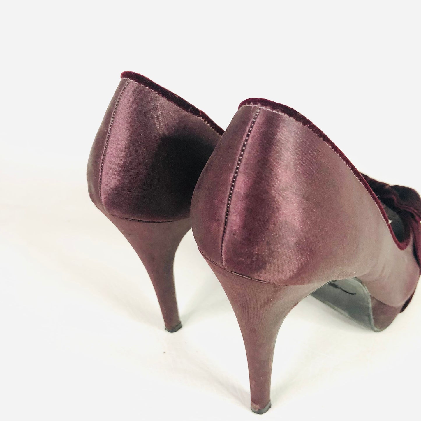 New Look Aubergine Purple satin & velvet bow high stiletto peep toe heels size 5