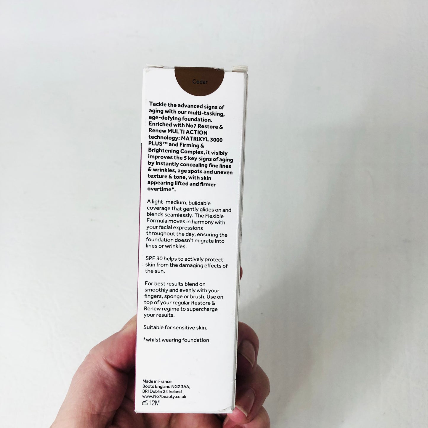 No7 Restore & Renew Multi Action Serum Foundation 30ml Cedar Shade SPF30 NEW