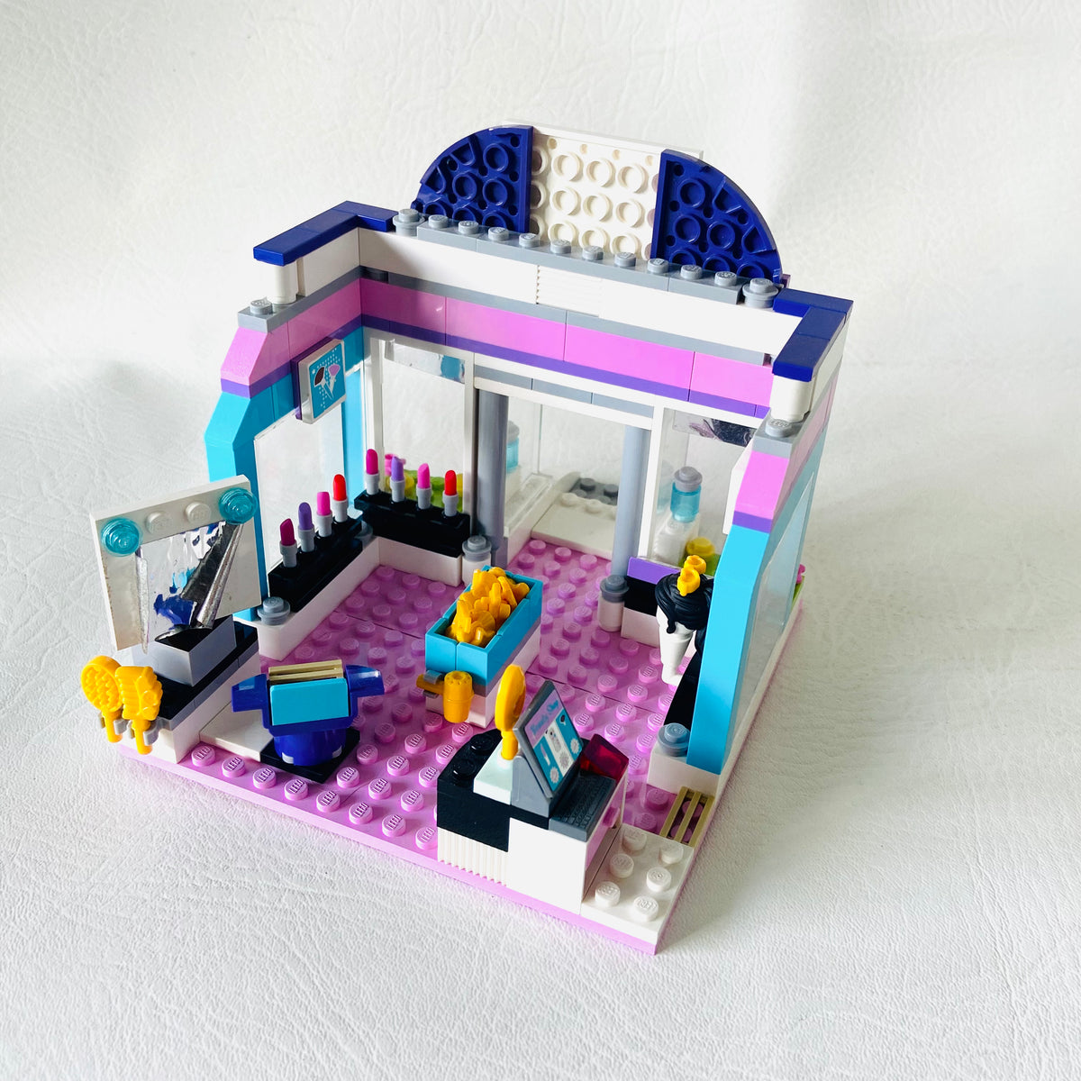 LEGO Friends: Butterfly Beauty Shop (3187) 100% Complete With Instructions & Minifigures
