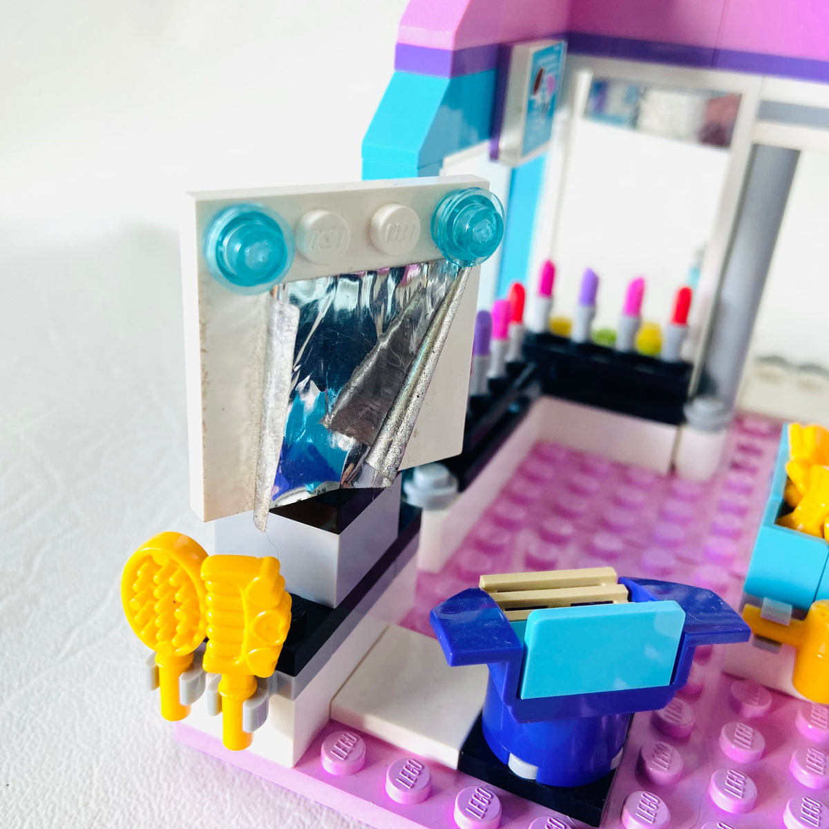 LEGO Friends: Butterfly Beauty Shop (3187) 100% Complete With Instructions & Minifigures