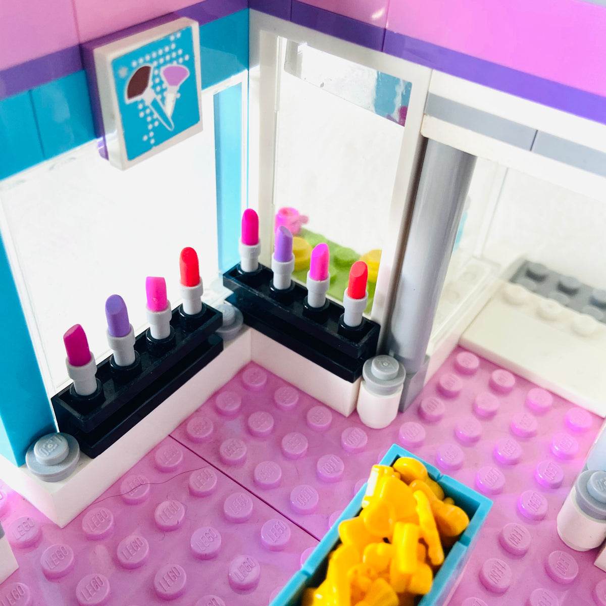 LEGO Friends: Butterfly Beauty Shop (3187) 100% Complete With Instructions & Minifigures