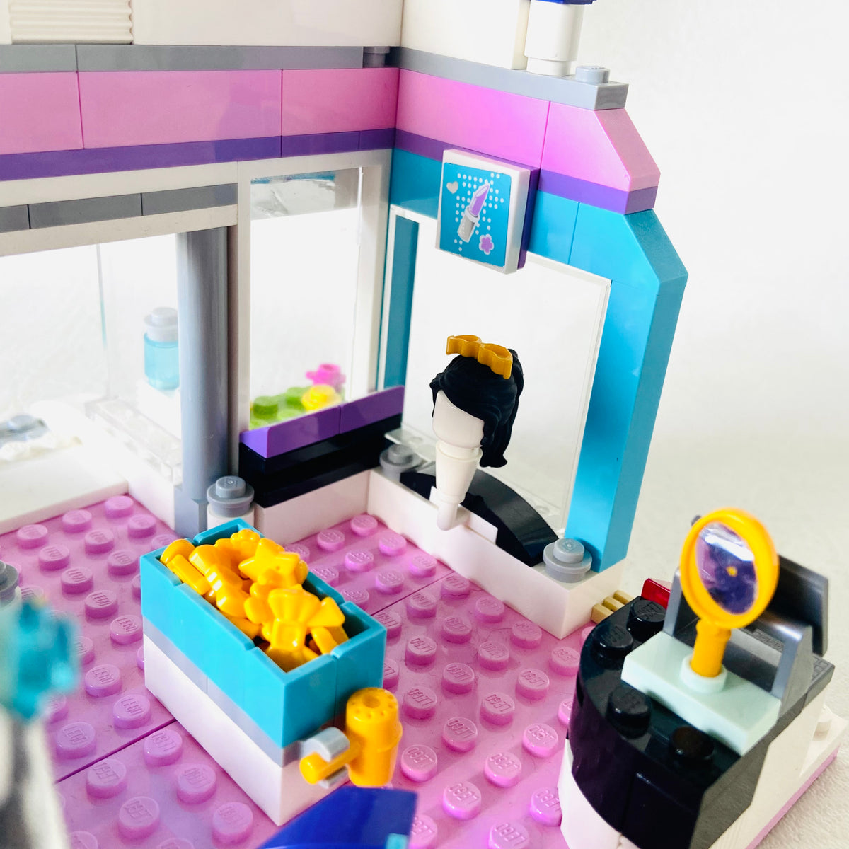LEGO Friends: Butterfly Beauty Shop (3187) 100% Complete With Instructions & Minifigures