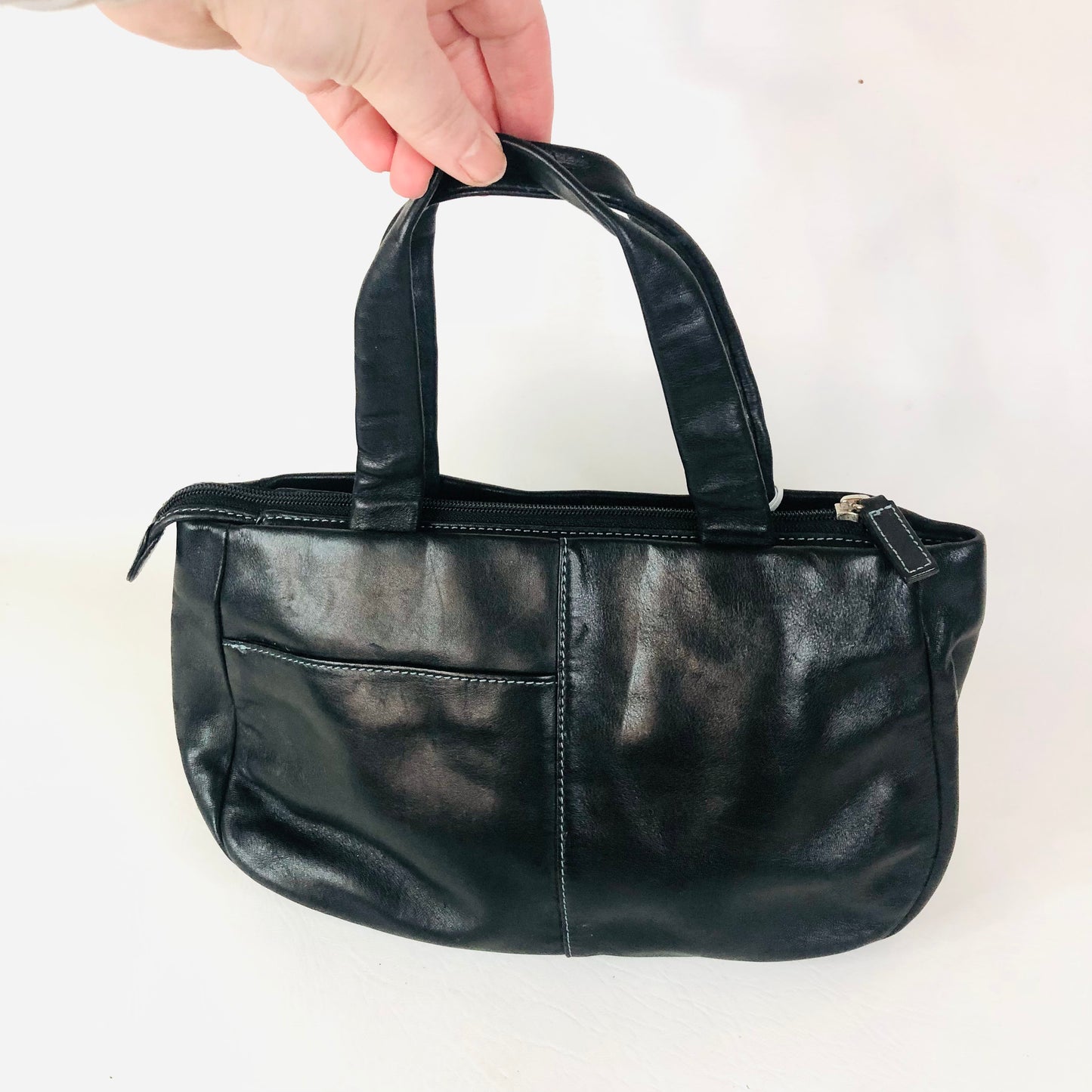 Radley London Black Leather Handbag With Stitch Detailing & 2 Dog Charms