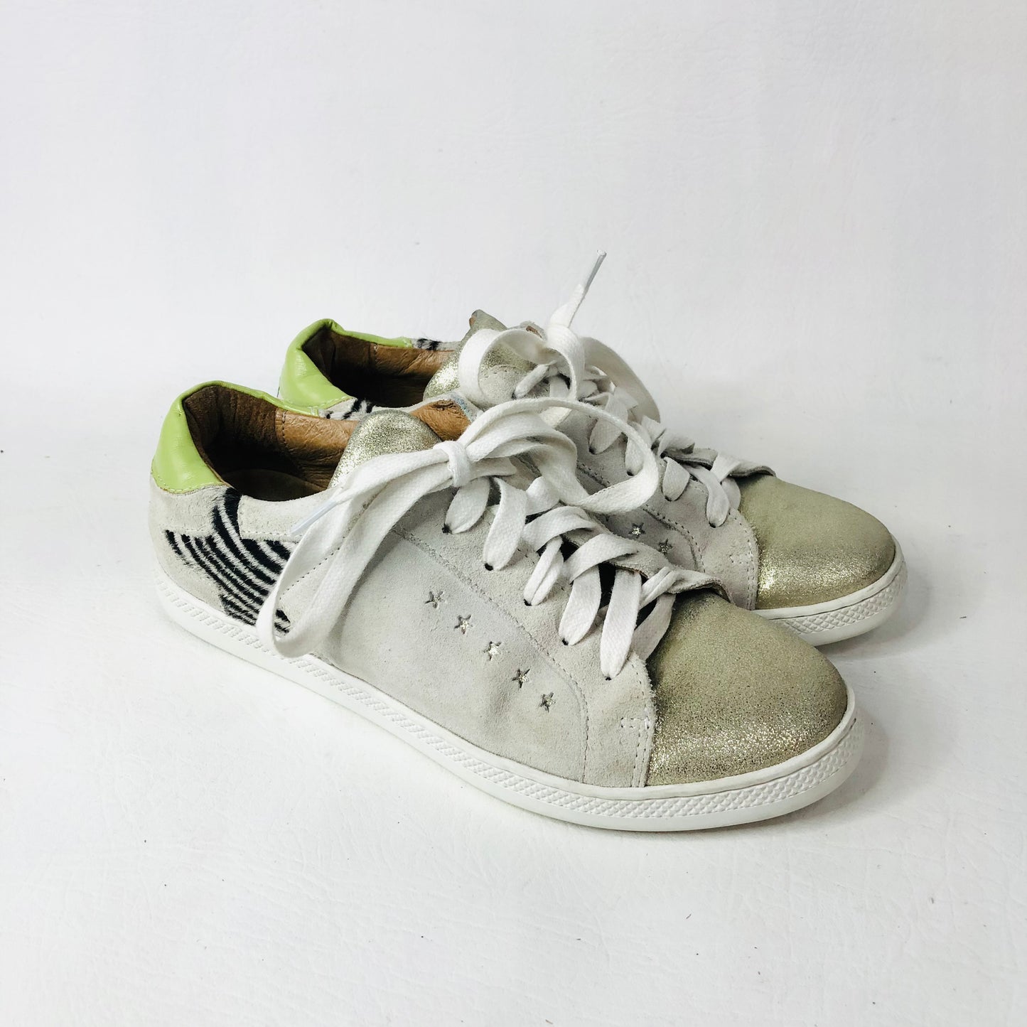 And/Or Elana Leather Suede Beige Pink Green Star Trainers Size 4 (37) RRP £85