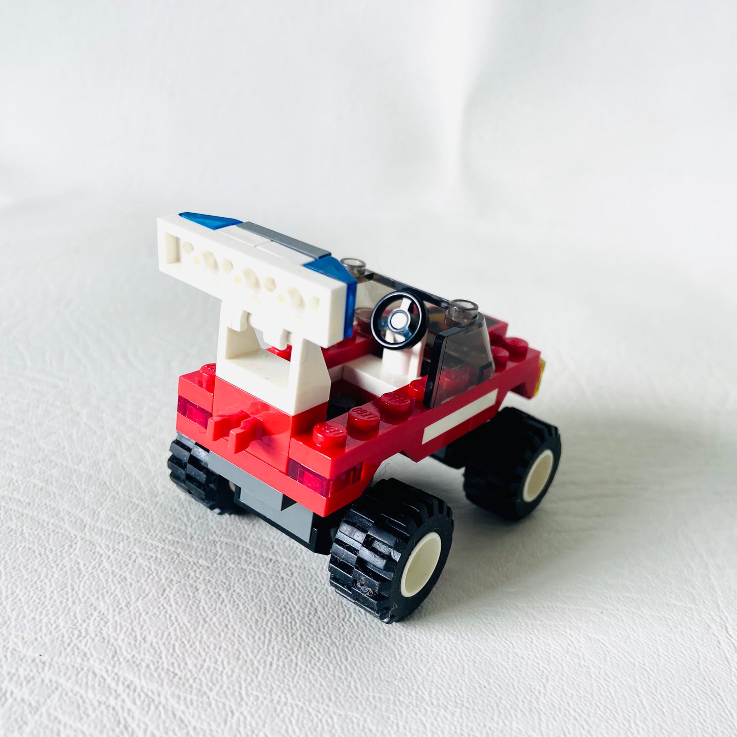LEGO City: Fire Car Set (7241) 100% Complete With Instructions & Minifigure