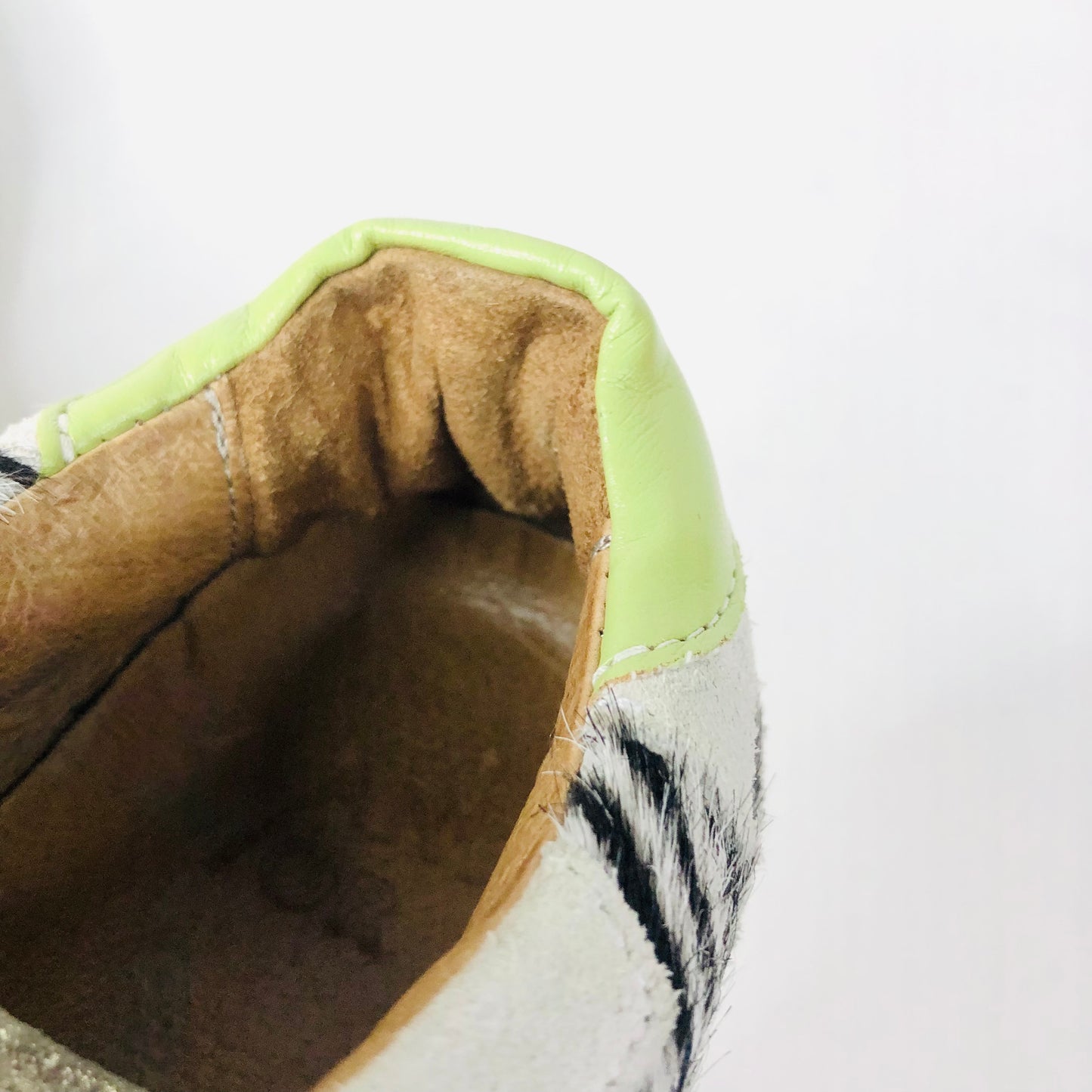 And/Or Elana Leather Suede Beige Pink Green Star Trainers Size 4 (37) RRP £85