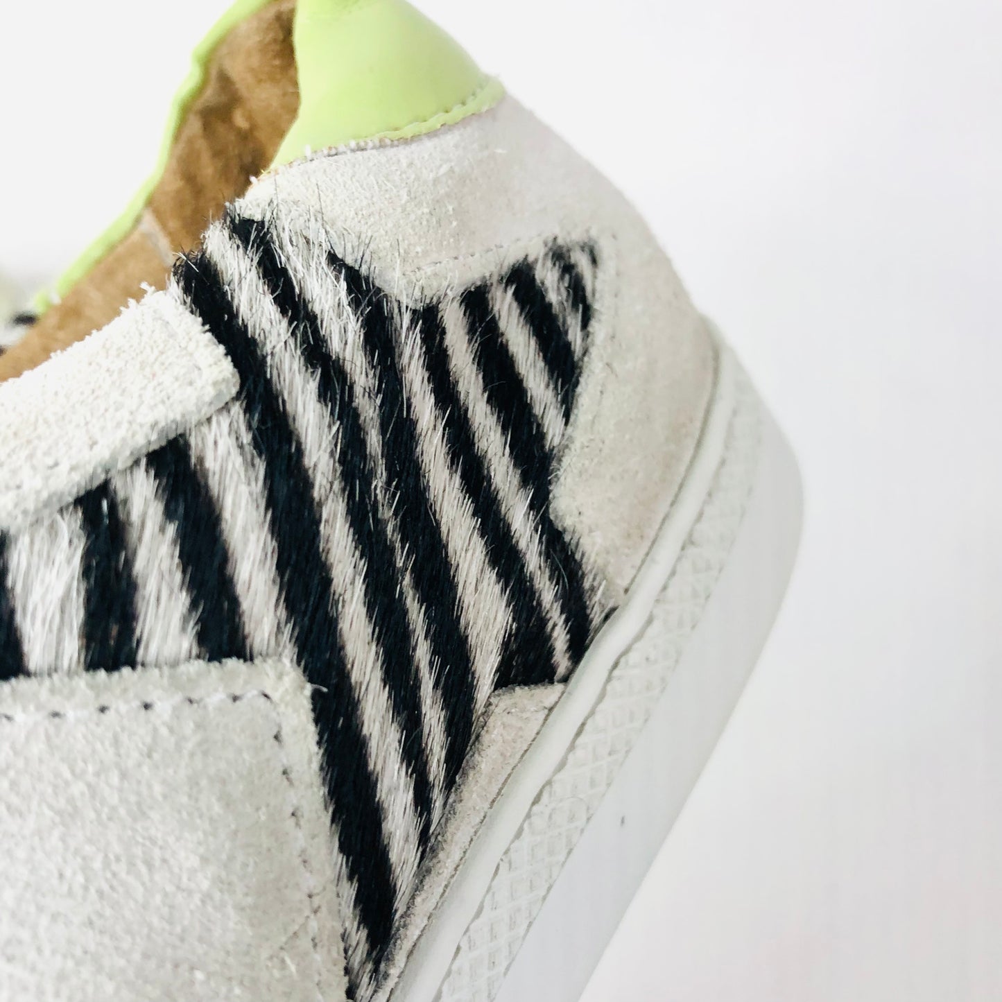 And/Or Elana Leather Suede Beige Pink Green Star Trainers Size 4 (37) RRP £85