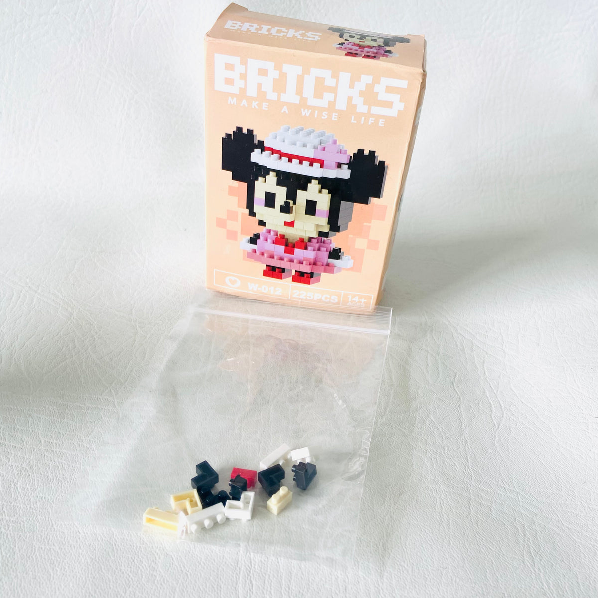 Minnie Mouse Micro Brick Figure Building Blocks Creative Building Toy Mindfulness