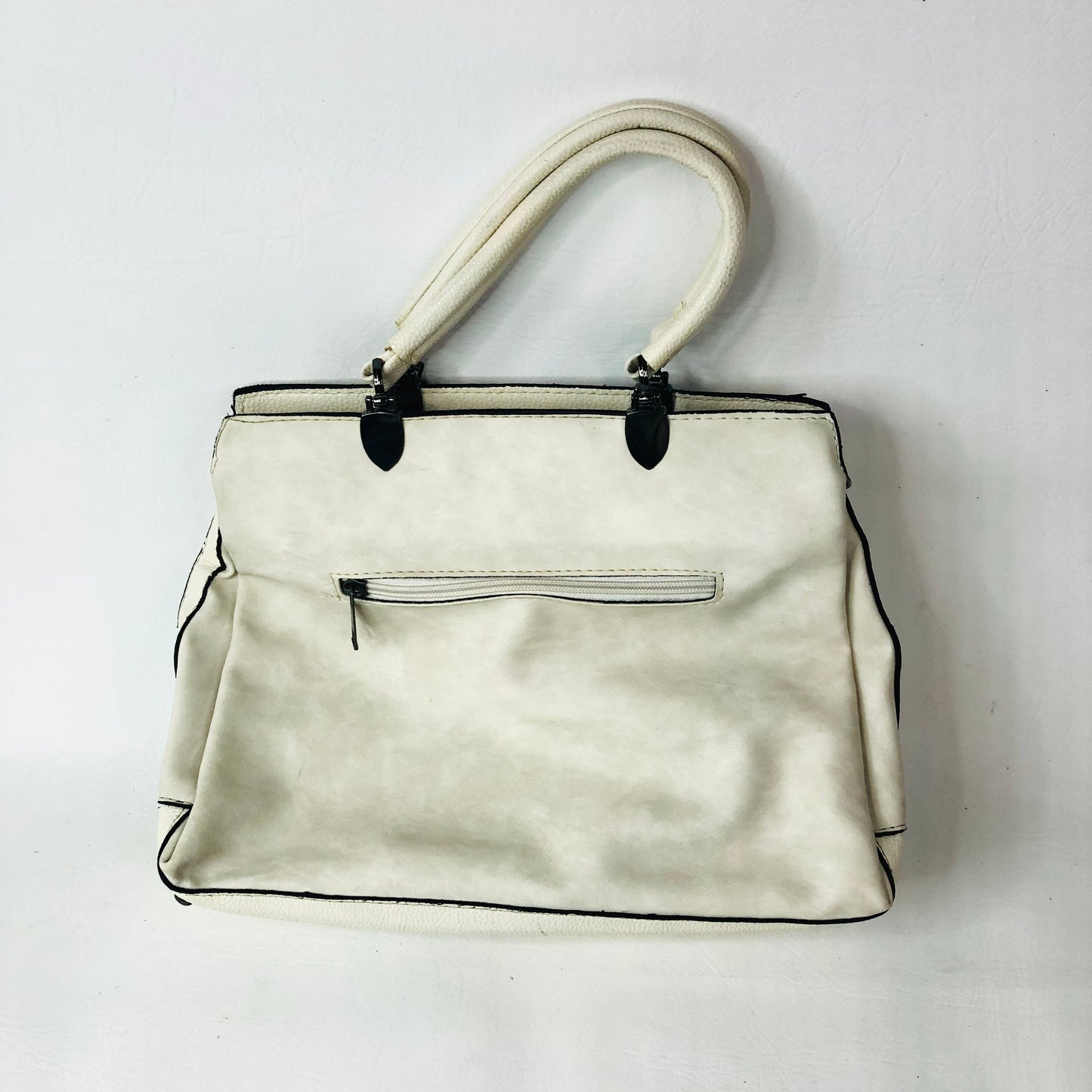 Guess Cream Handbag With Metal Bag Charm Two Handle Tote Bag 31x25cm