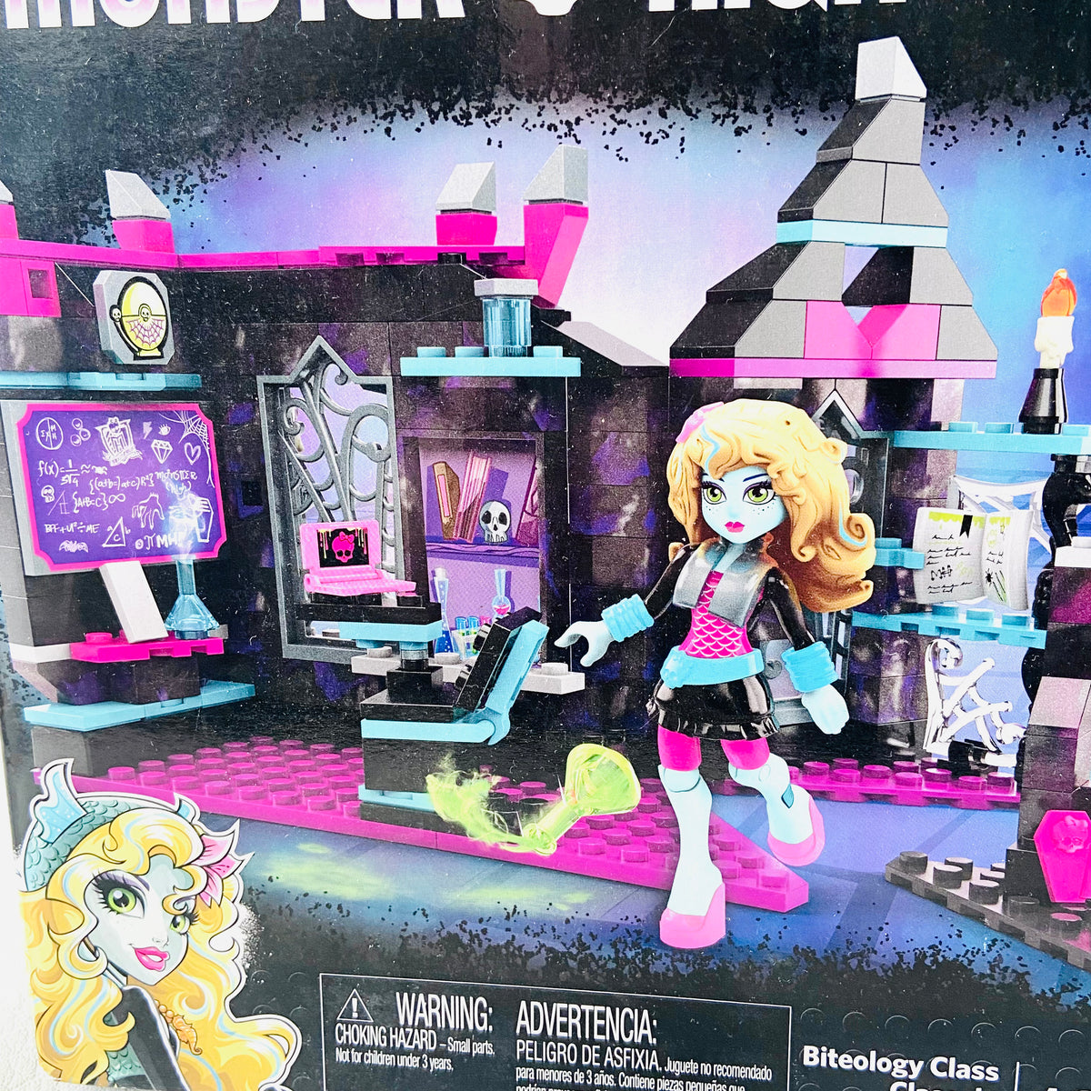 Mega Bloks Monster High Biteology Class Building Kit w/ Minifig (Lagoona)