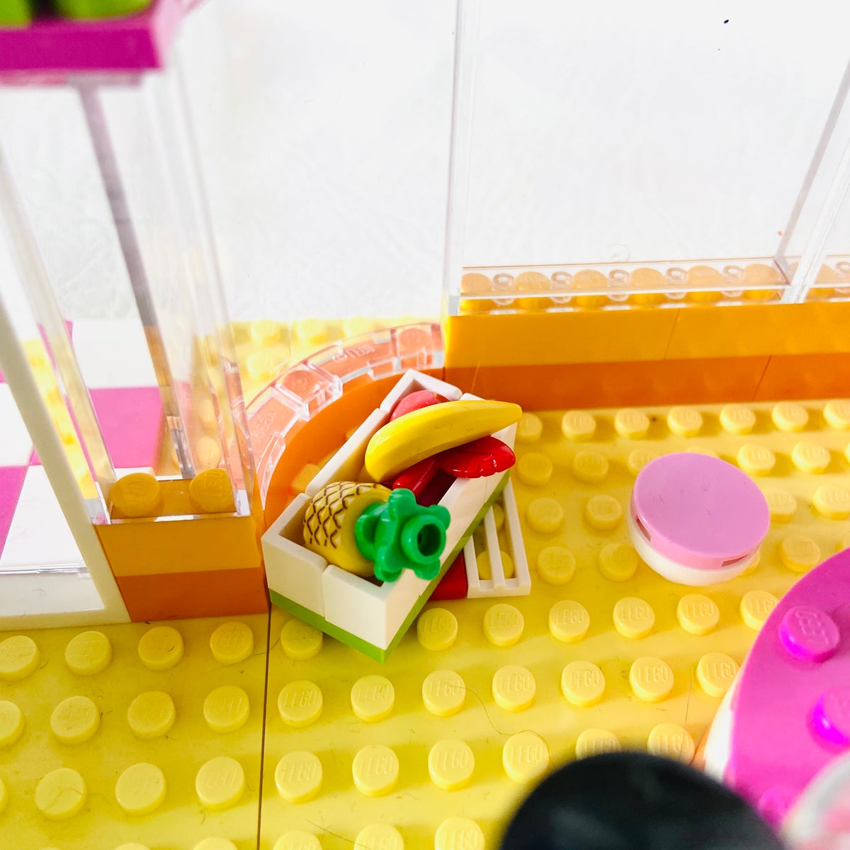 Lego Friends: Heartlake Juice Bar (41035) 100% Complete With Instructions & Minifigures & Box