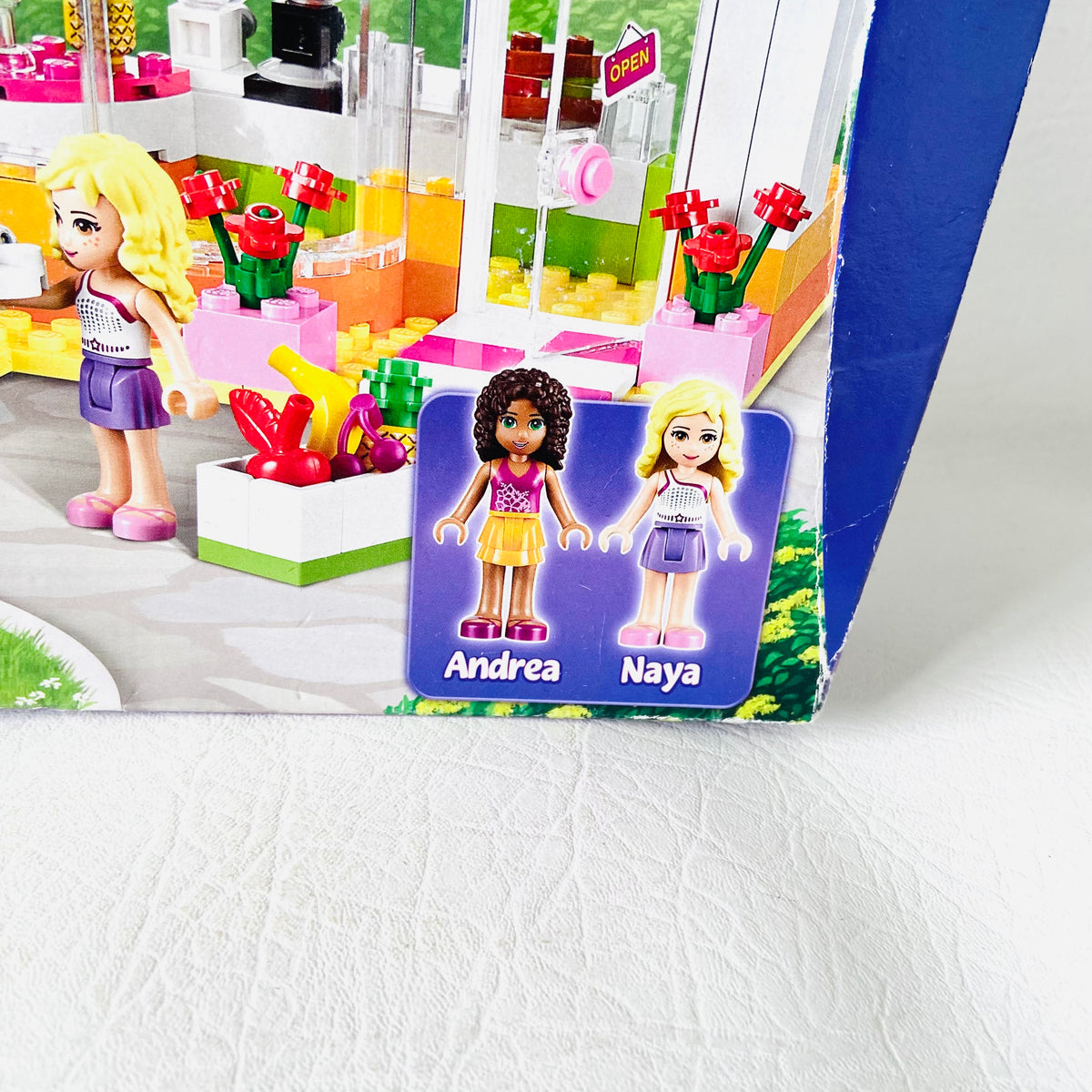 Lego Friends: Heartlake Juice Bar (41035) 100% Complete With Instructions & Minifigures & Box