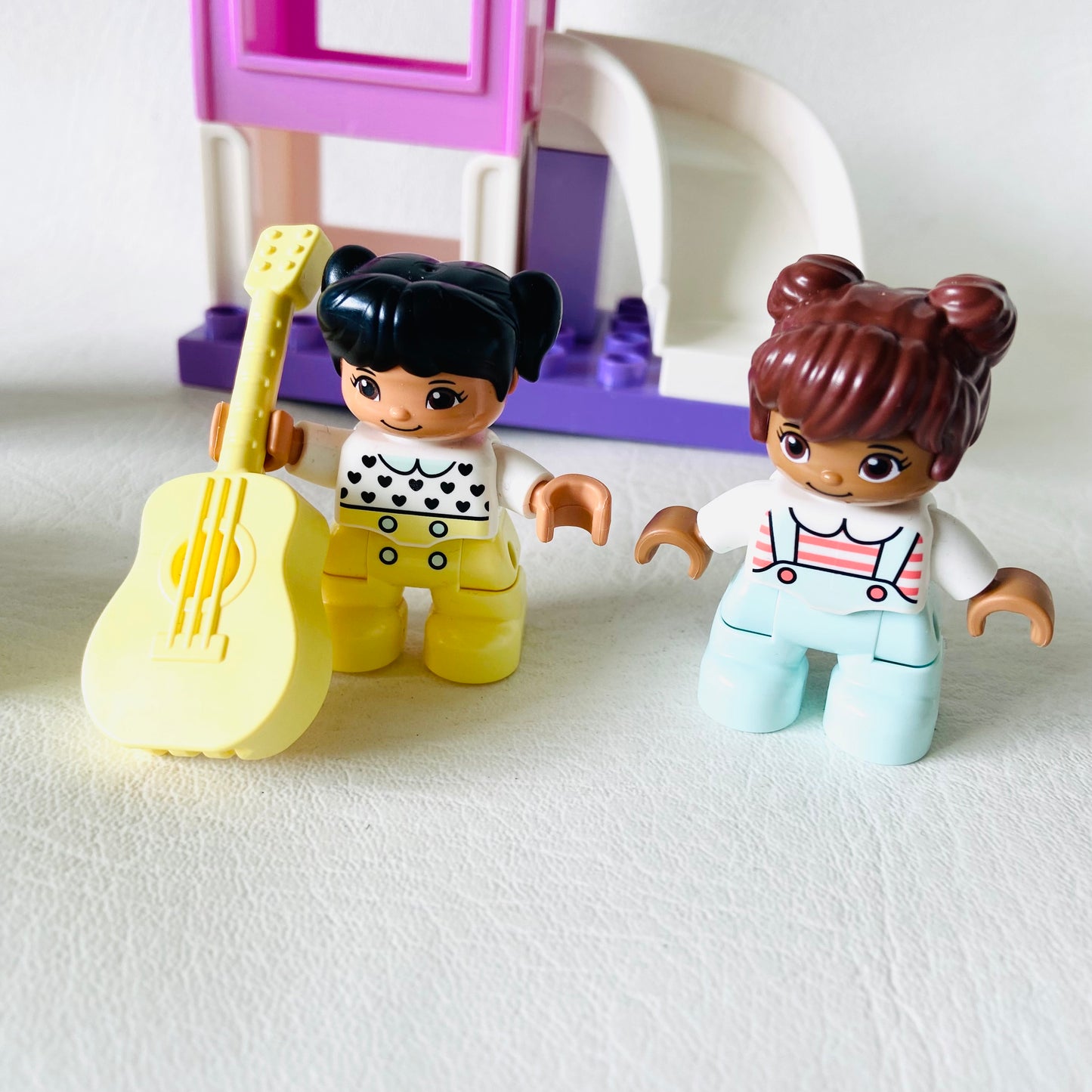 LEGO Duplo: Bedroom set (10926) - 90% Complete (Missing Blanket & Rug)