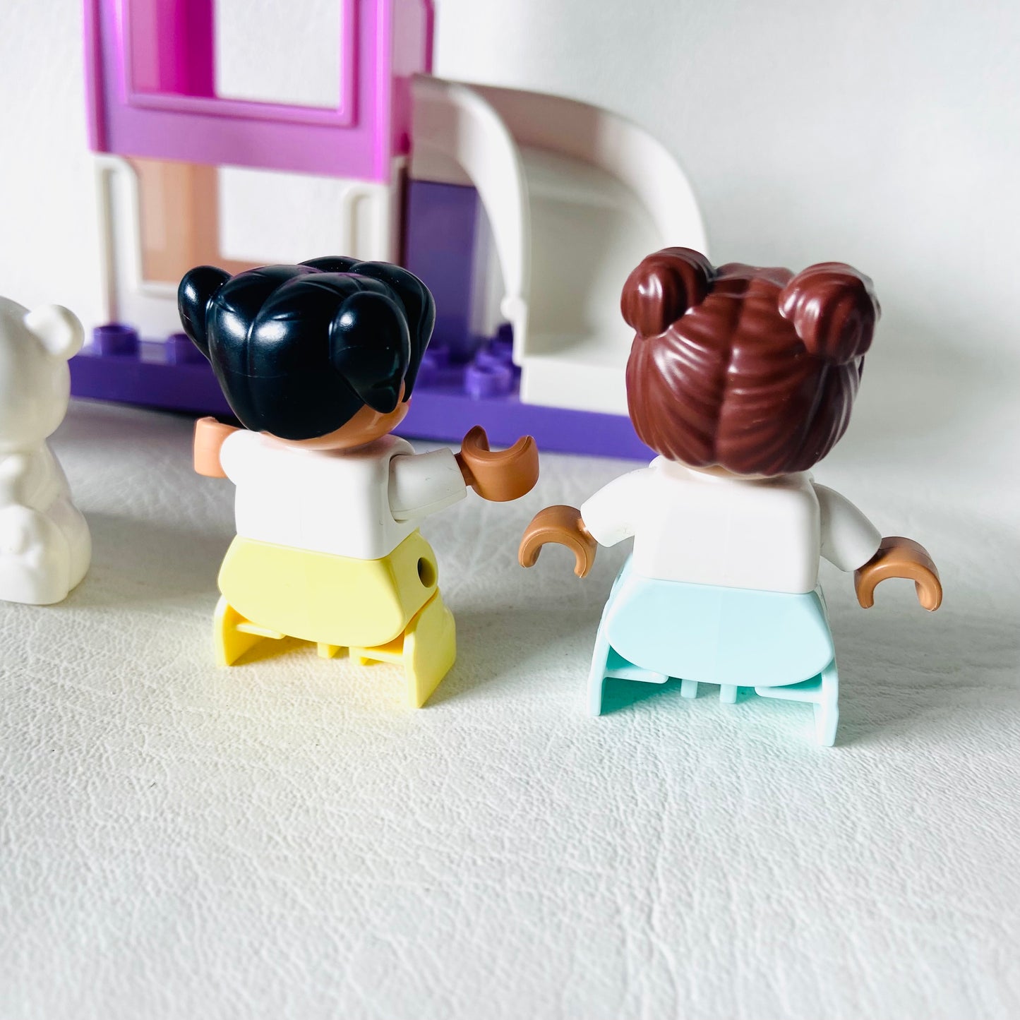 LEGO Duplo: Bedroom set (10926) - 85% Complete (Missing Blanket & Rug & Guitar)