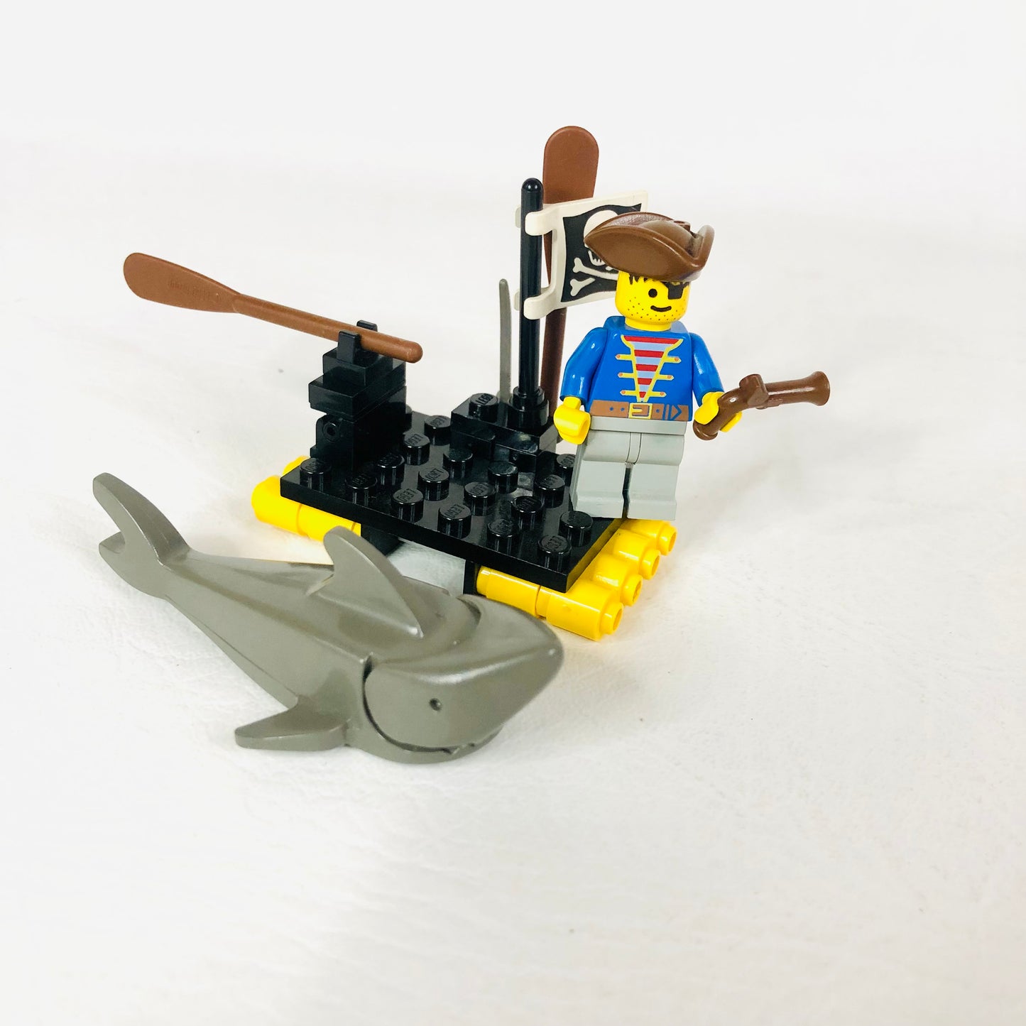 LEGO Pirates: Renegade's Raft (6234) 100% Complete With Instructions & minifigure Vintage 1991