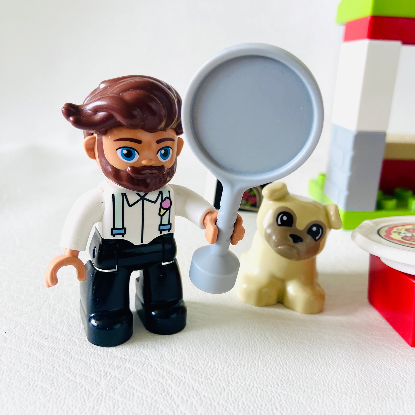 LEGO DUPLO: Pizza Stand With Dog (10927) - 100% Complete