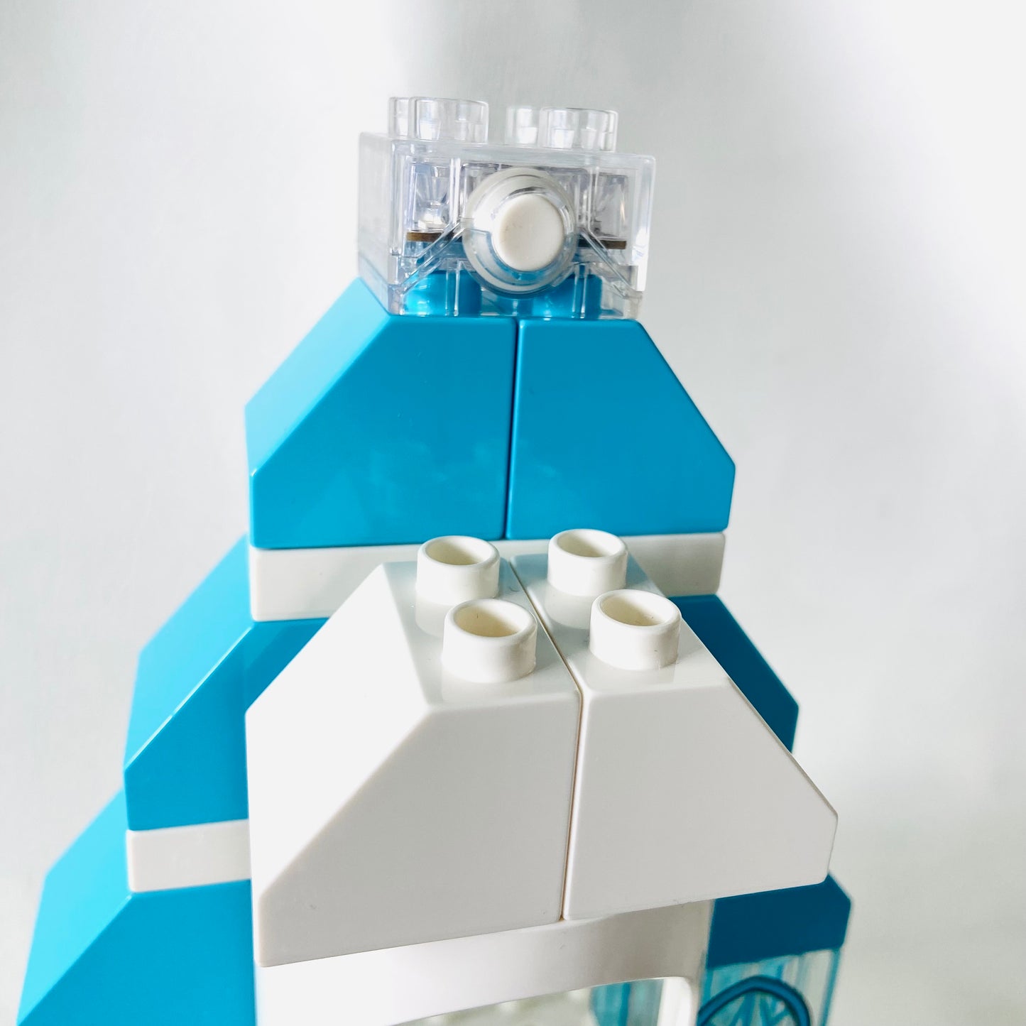 Lego Duplo: Disney Frozen Ice Castle Light Brick (10899) - 80% Complete