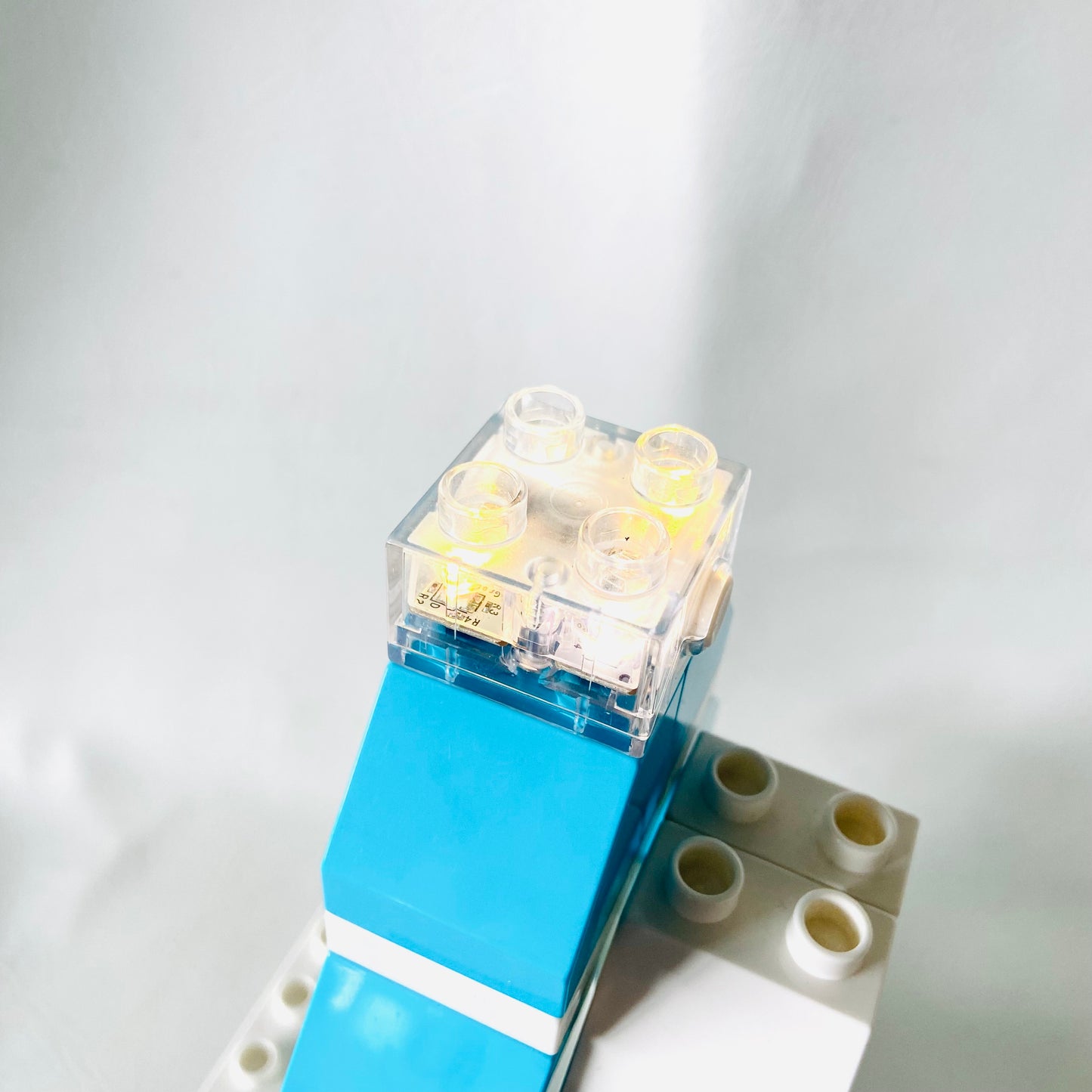 Lego Duplo: Disney Frozen Ice Castle Light Brick (10899) - 80% Complete