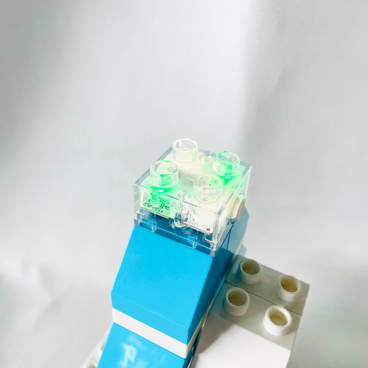 Lego Duplo: Disney Frozen Ice Castle Light Brick (10899) - 80% Complete