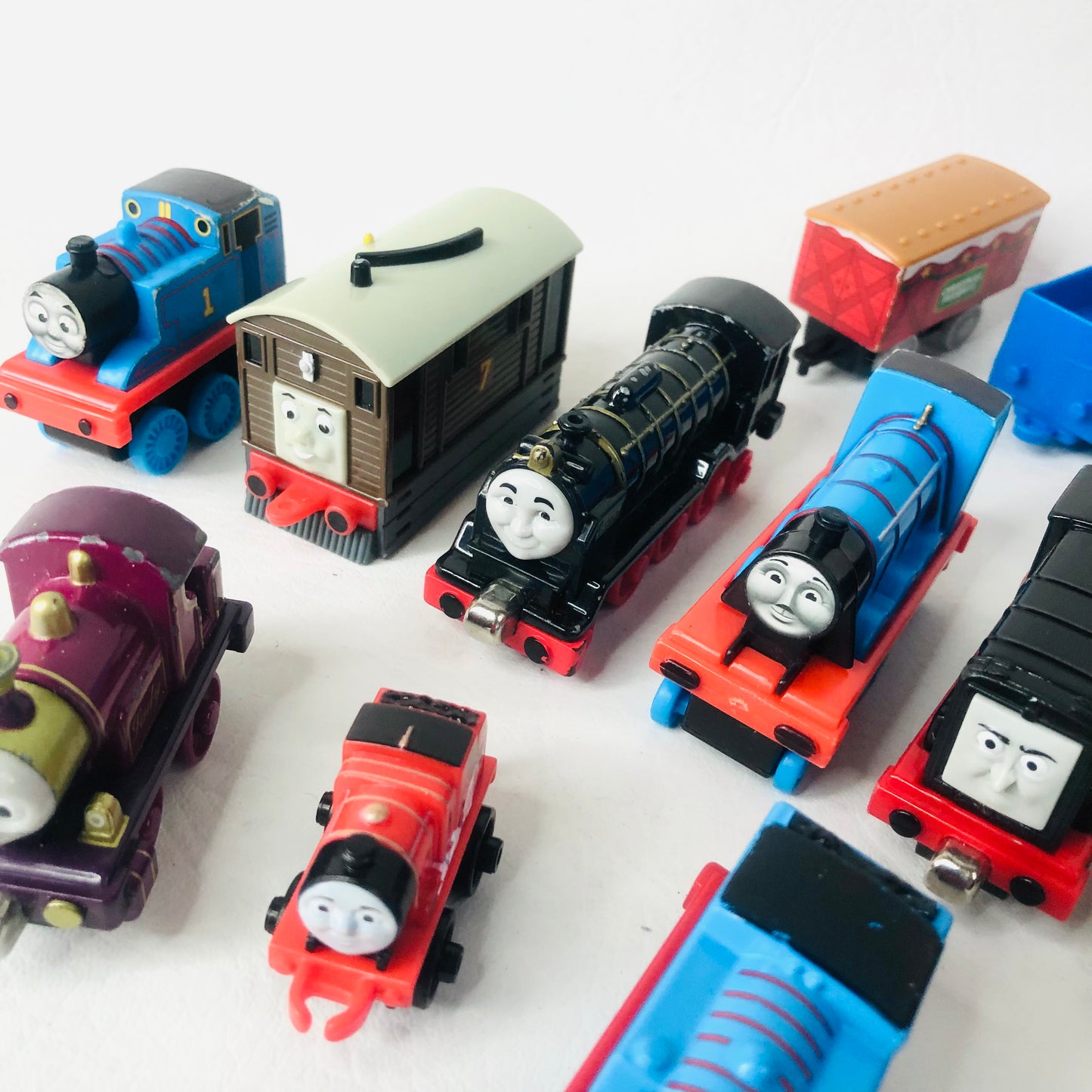 16x Thomas The Tank & Friends Die-Cast Train Bundle - Vintage 2000s Take Along / Take-n-Play