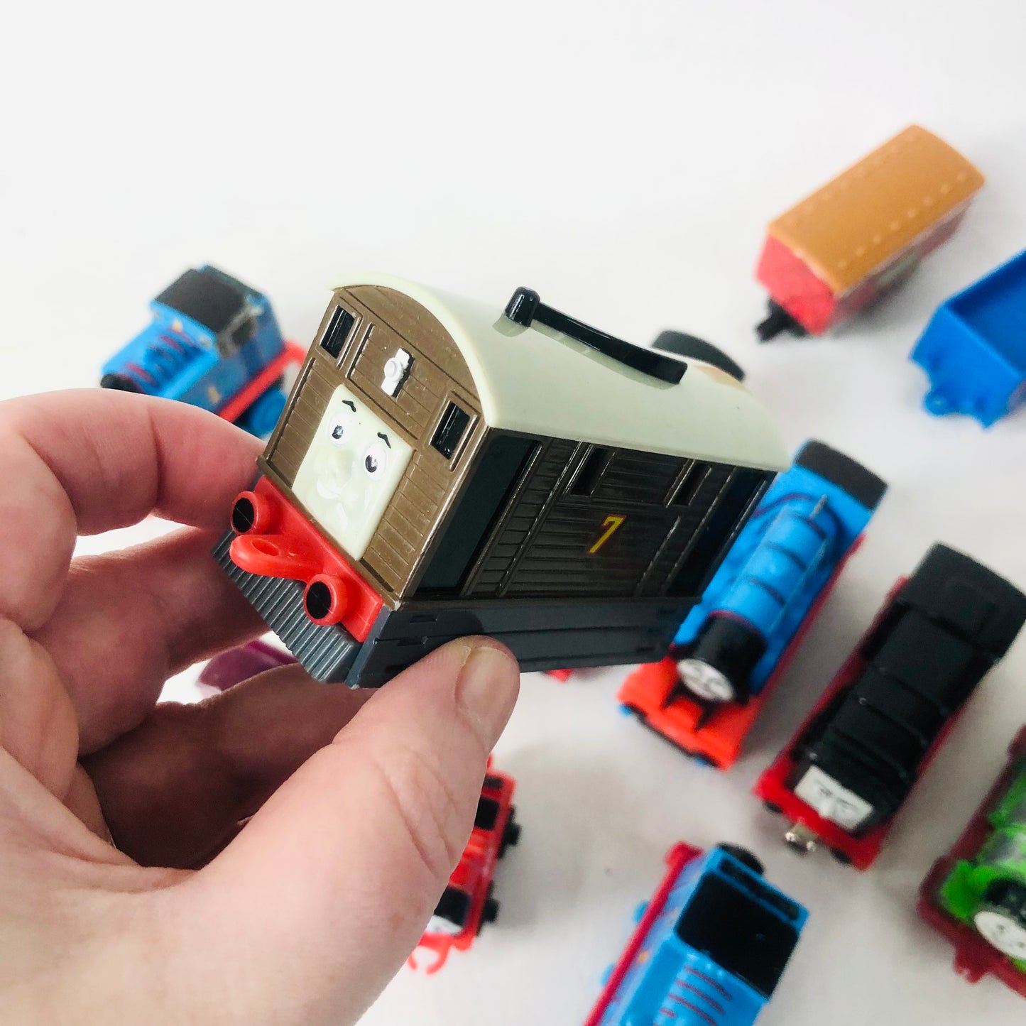 16x Thomas The Tank & Friends Die-Cast Train Bundle - Vintage 2000s Take Along / Take-n-Play