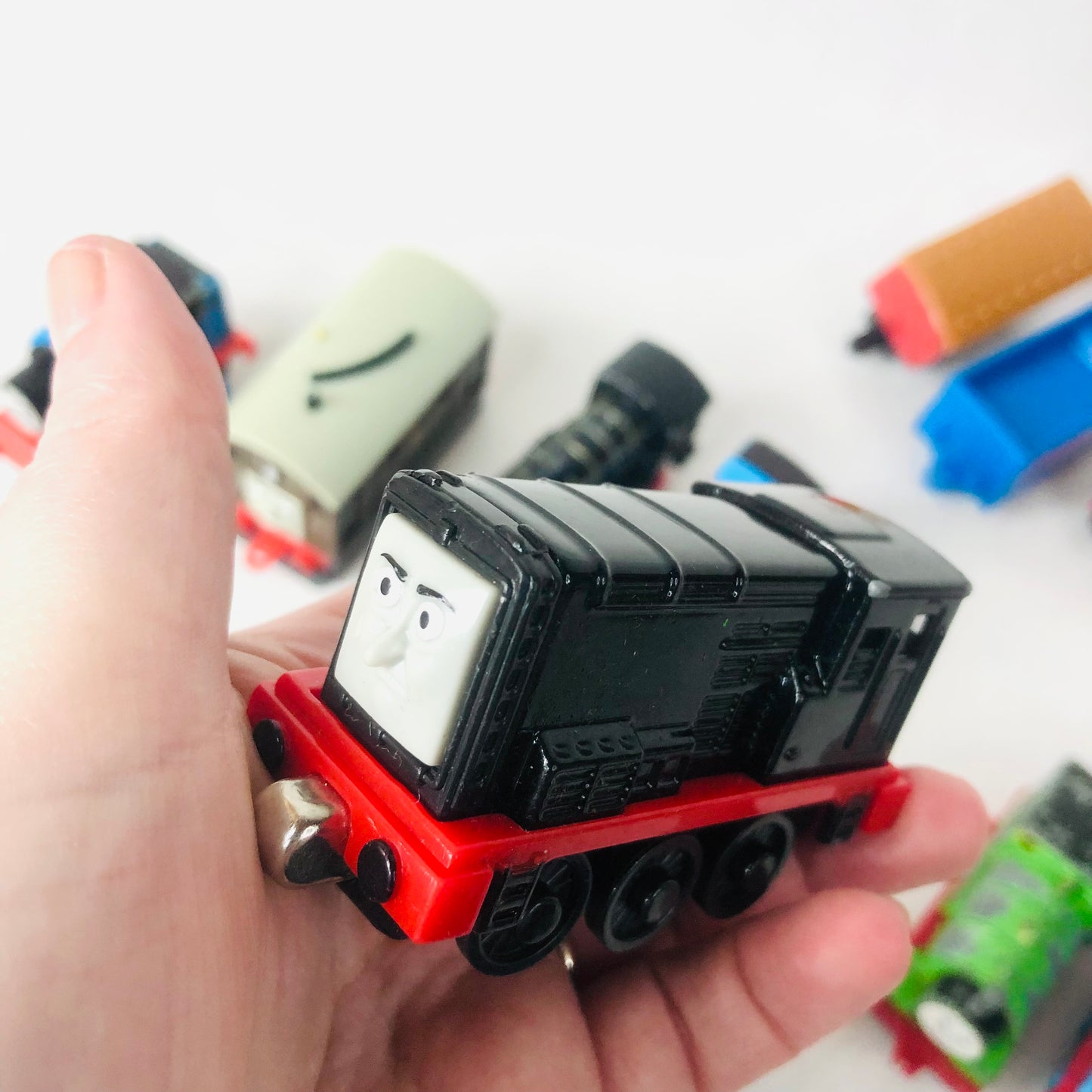 16x Thomas The Tank & Friends Die-Cast Train Bundle - Vintage 2000s Take Along / Take-n-Play