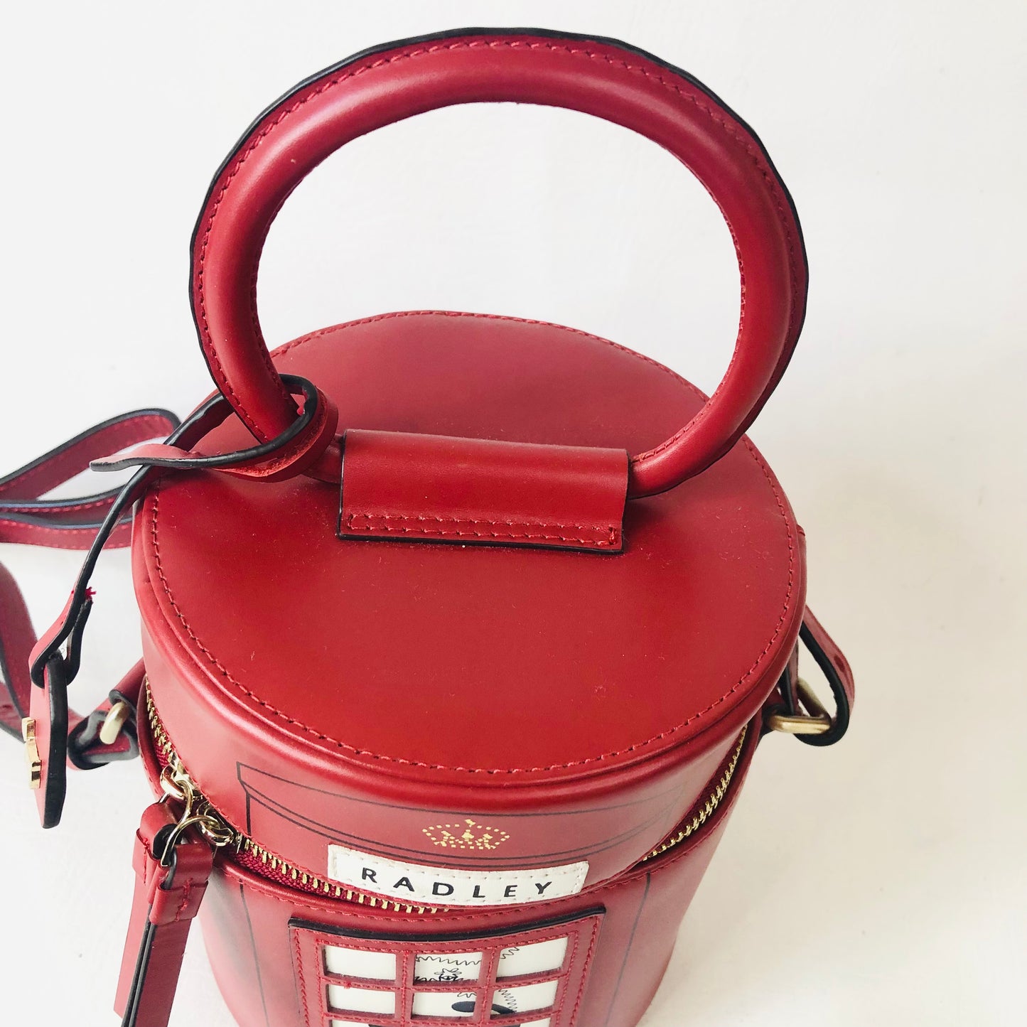Radley Dog and Bone Telephone Box Red Leather Crossbody Barrel Bag New no Tags Rare