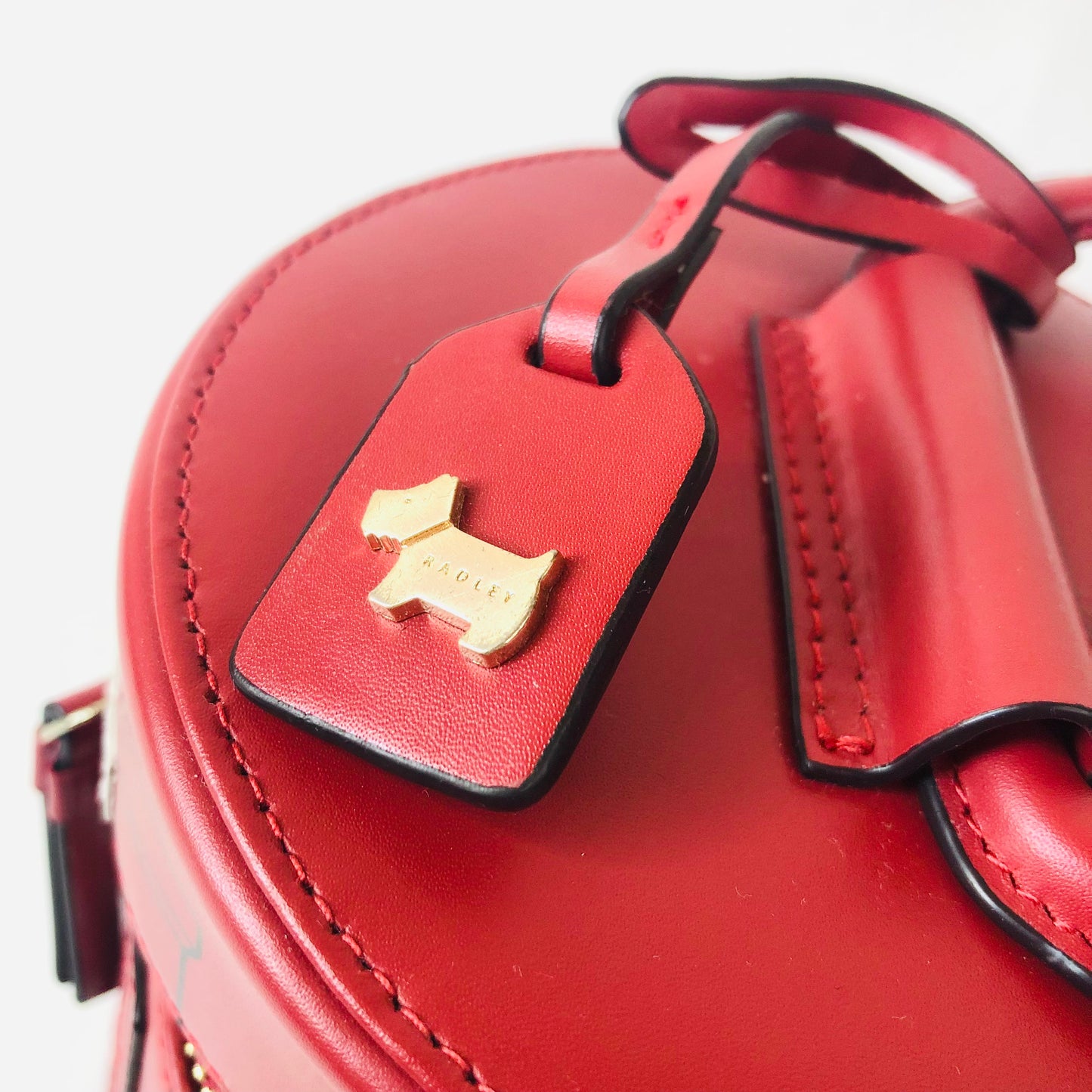 Radley Dog and Bone Telephone Box Red Leather Crossbody Barrel Bag New no Tags Rare