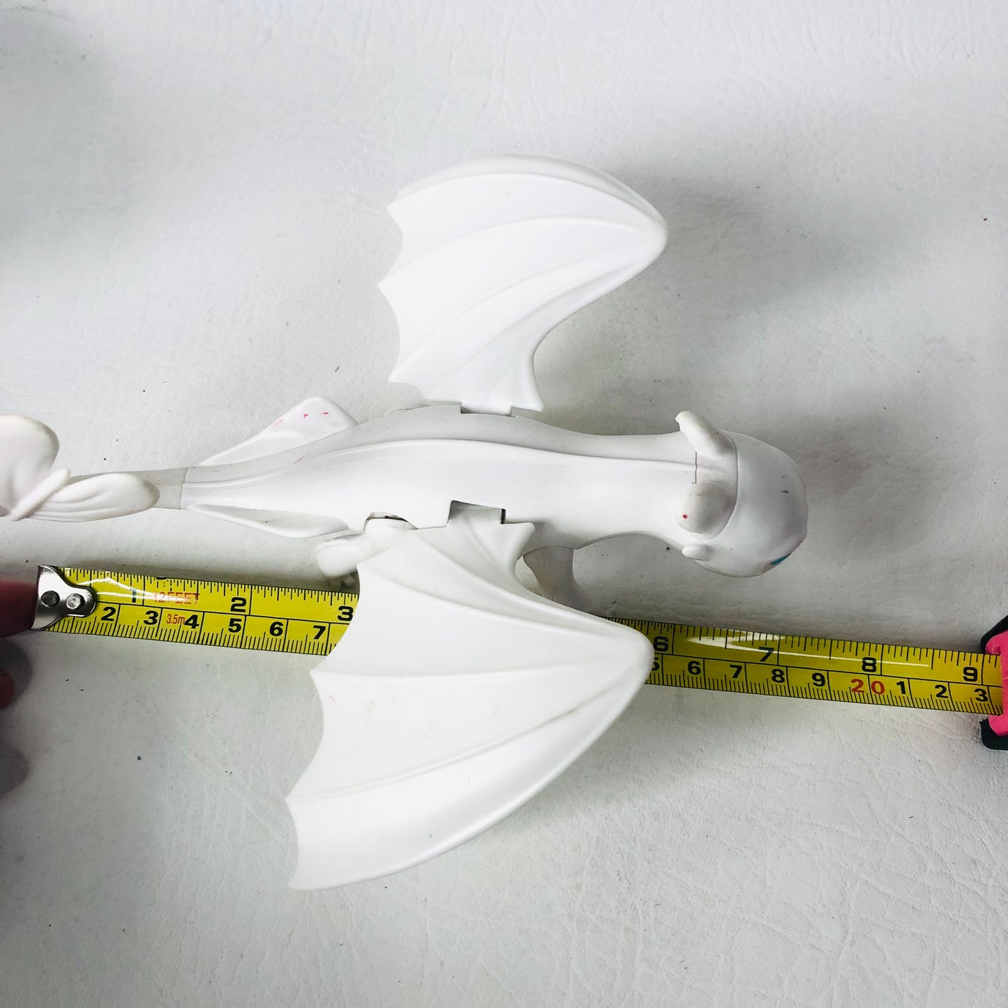 Spin Master How To Train Your Dragon: The Hidden World Light Fury Deluxe poseable Figure