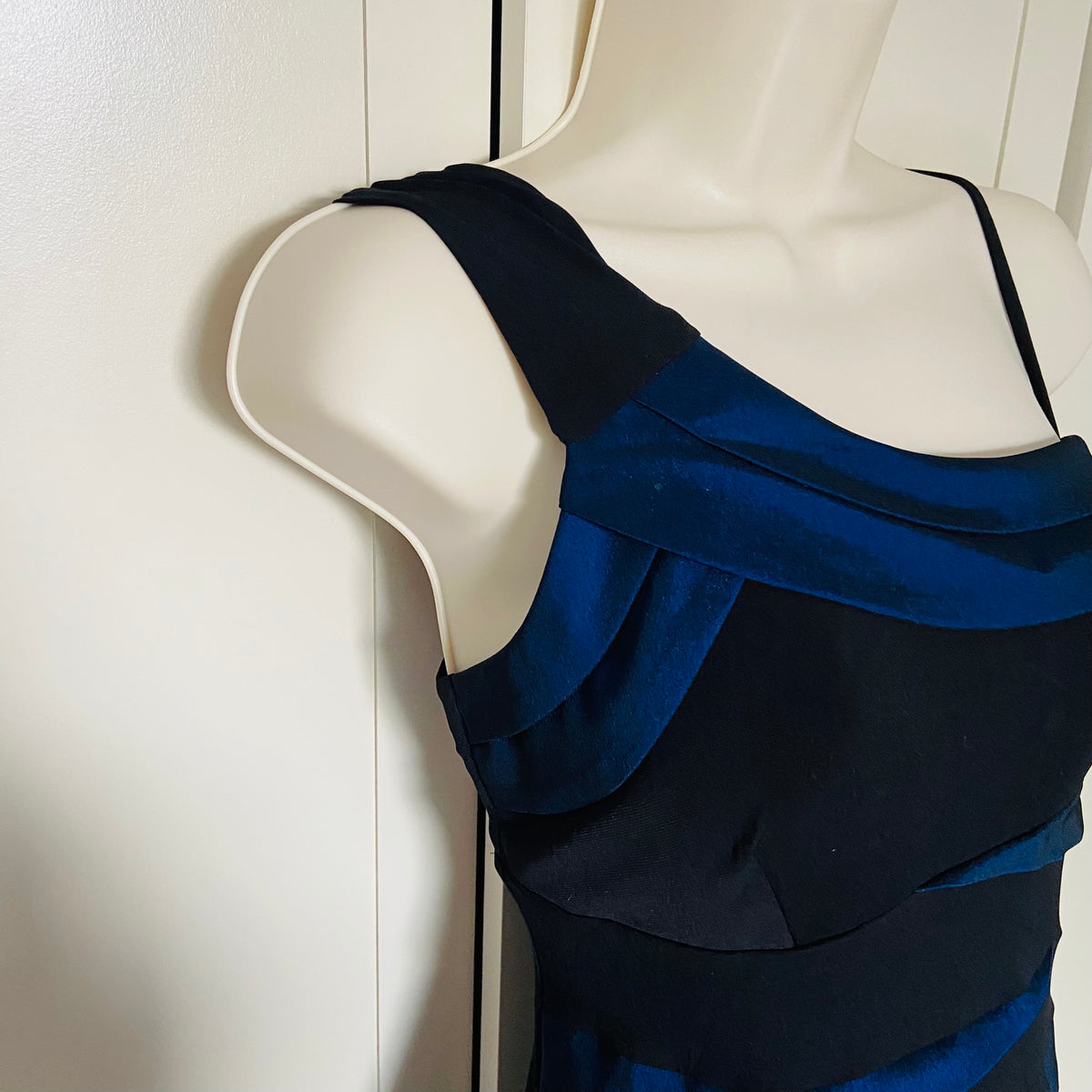 Valerie Bertinelli Black & Blue Striped Tiered One Shoulder Wiggle Dress Size 12