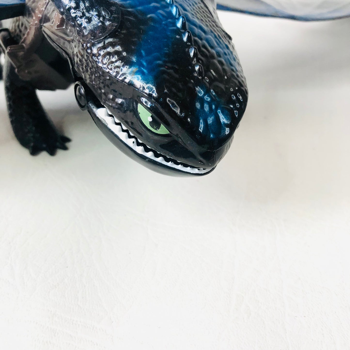 Spin Master Blue Toothless How to Train Your Dragon 2 Fire Breathing - Missing Tail