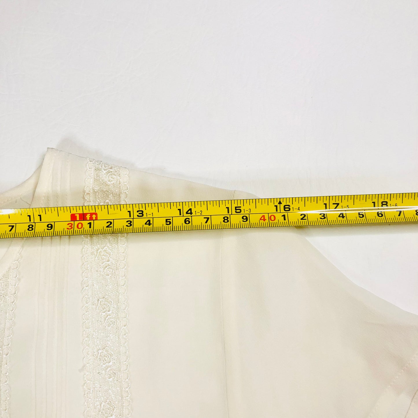 Laura Ashley 100% Silk Cream Vintage Blouse With Lace Detail Size Small