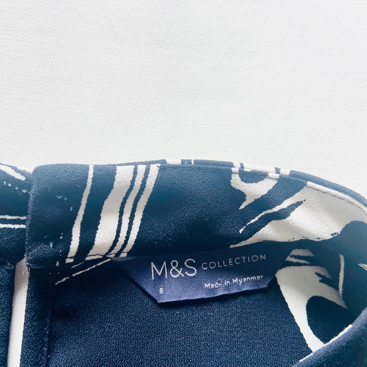 M&S | Black and White Swirl | Long Sleeve Midi Shift Column Dress | Size UK 8 | Monochrome