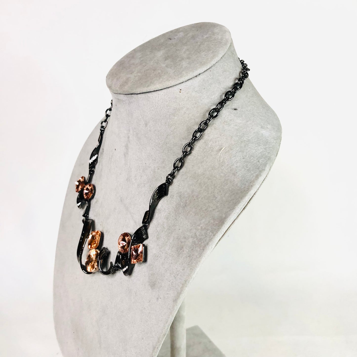 Costume Jewellery Stunning Black & Peach Gem Victorian Style Delicate Costume Jewellery Swirling