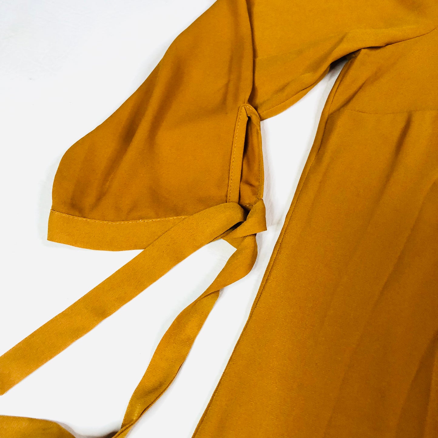 Paraphrase Mustard Yellow Loose Fit 3/4 Tie Sleeve V-Neck Blouse Top Size 10