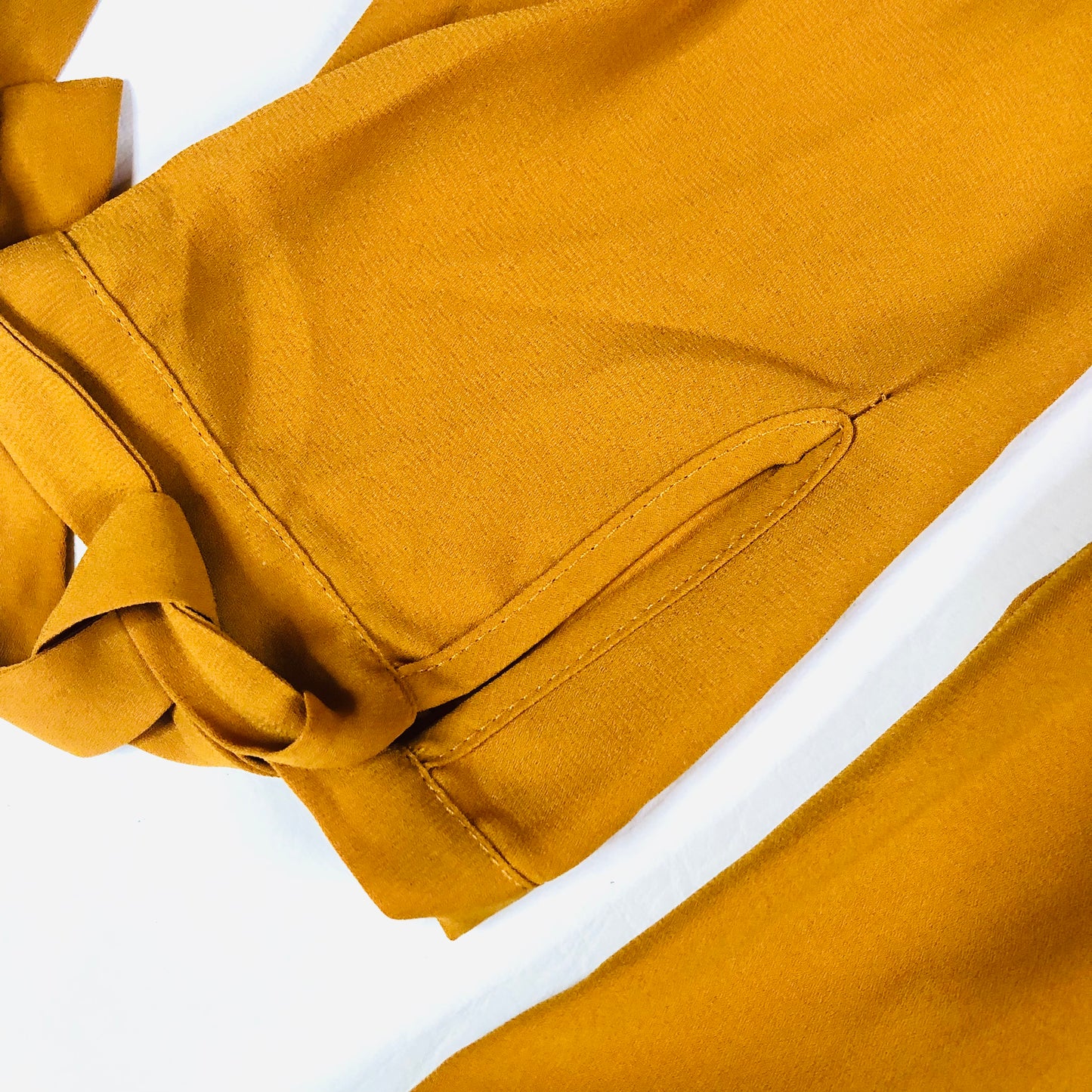 Paraphrase Mustard Yellow Loose Fit 3/4 Tie Sleeve V-Neck Blouse Top Size 10