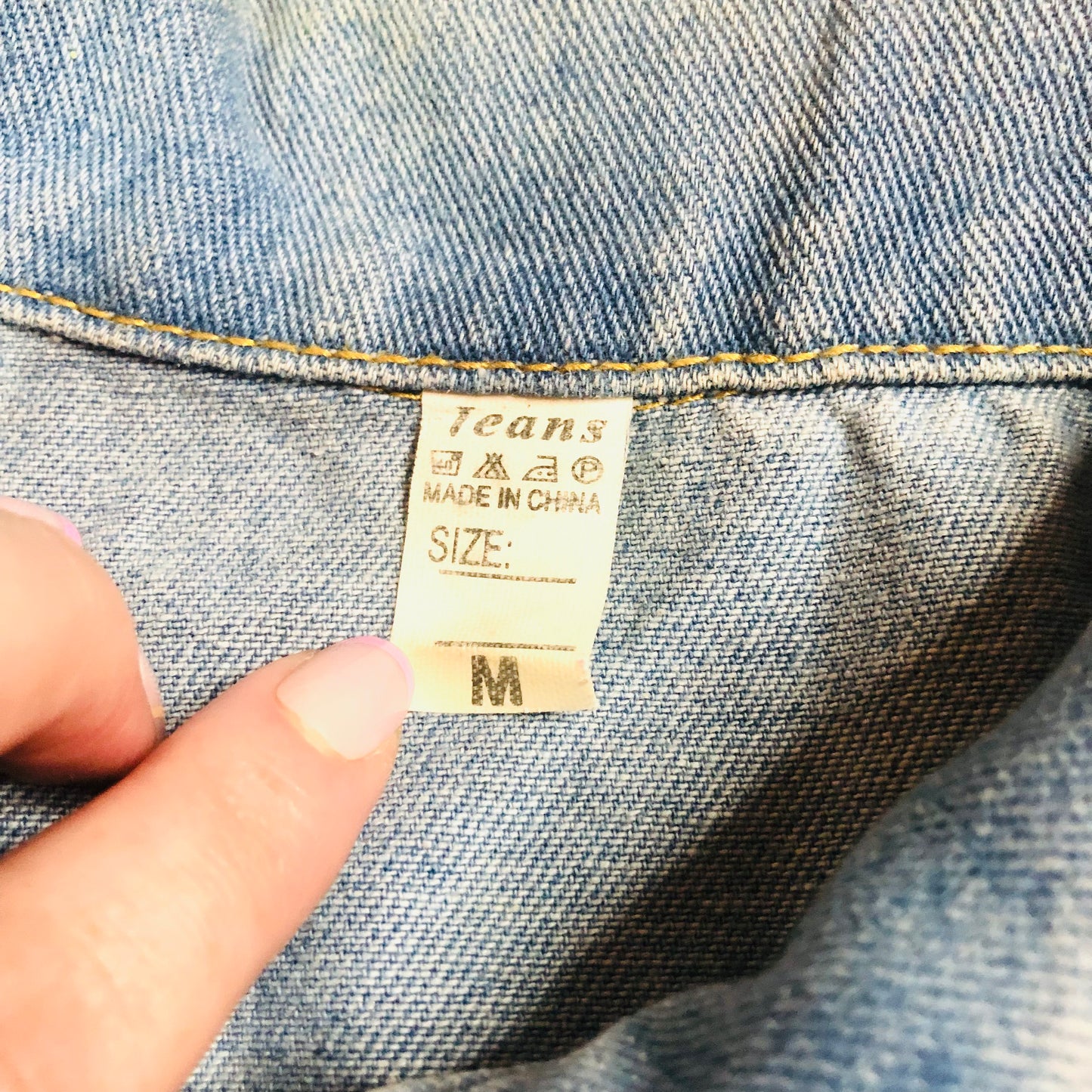 Ladies Light Blue Princess Puff Sleeve Distressed Crop Denim Jacket – Size Medium