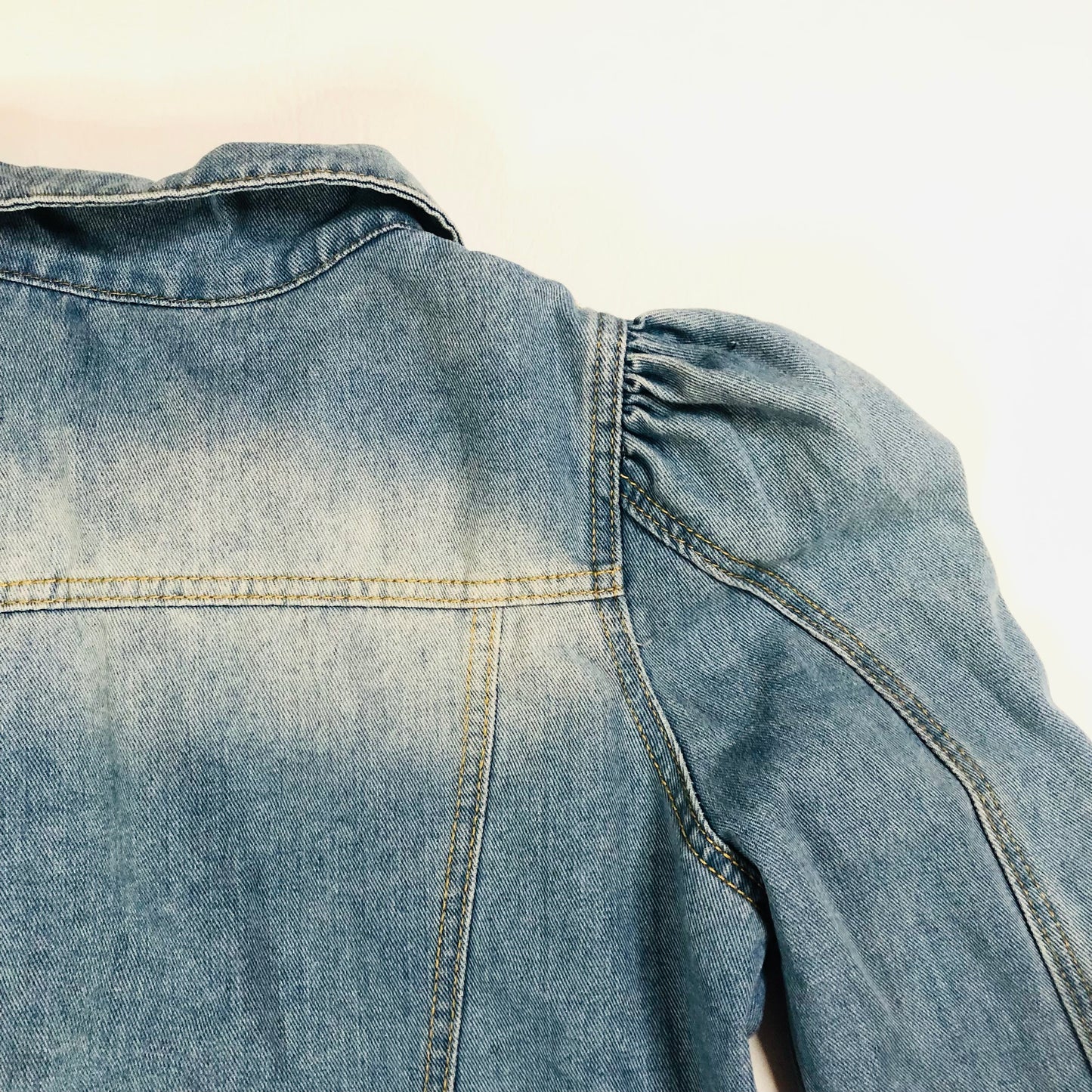 Ladies Light Blue Princess Puff Sleeve Distressed Crop Denim Jacket – Size Medium