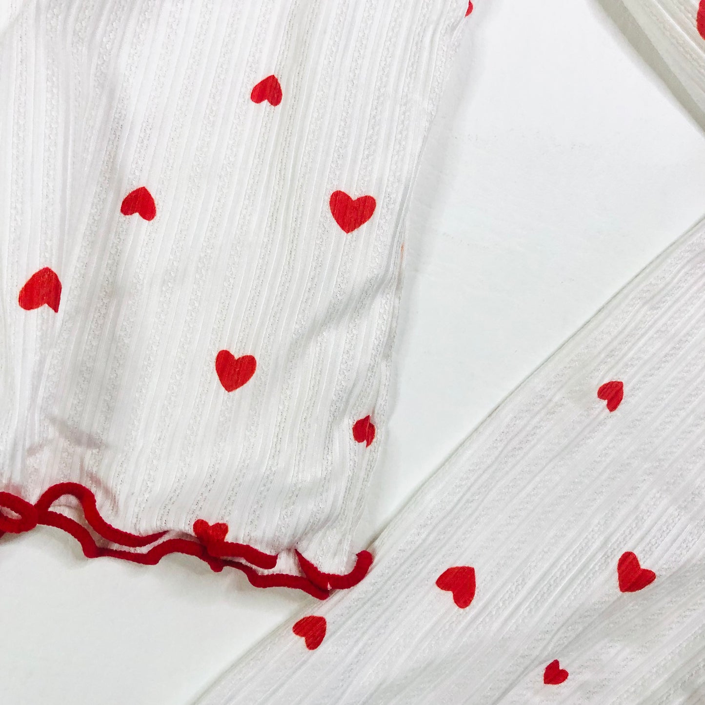 Ladies White & Red Love Heart Lightweight Two Piece Pyjama Set Size XL (UK 14)
