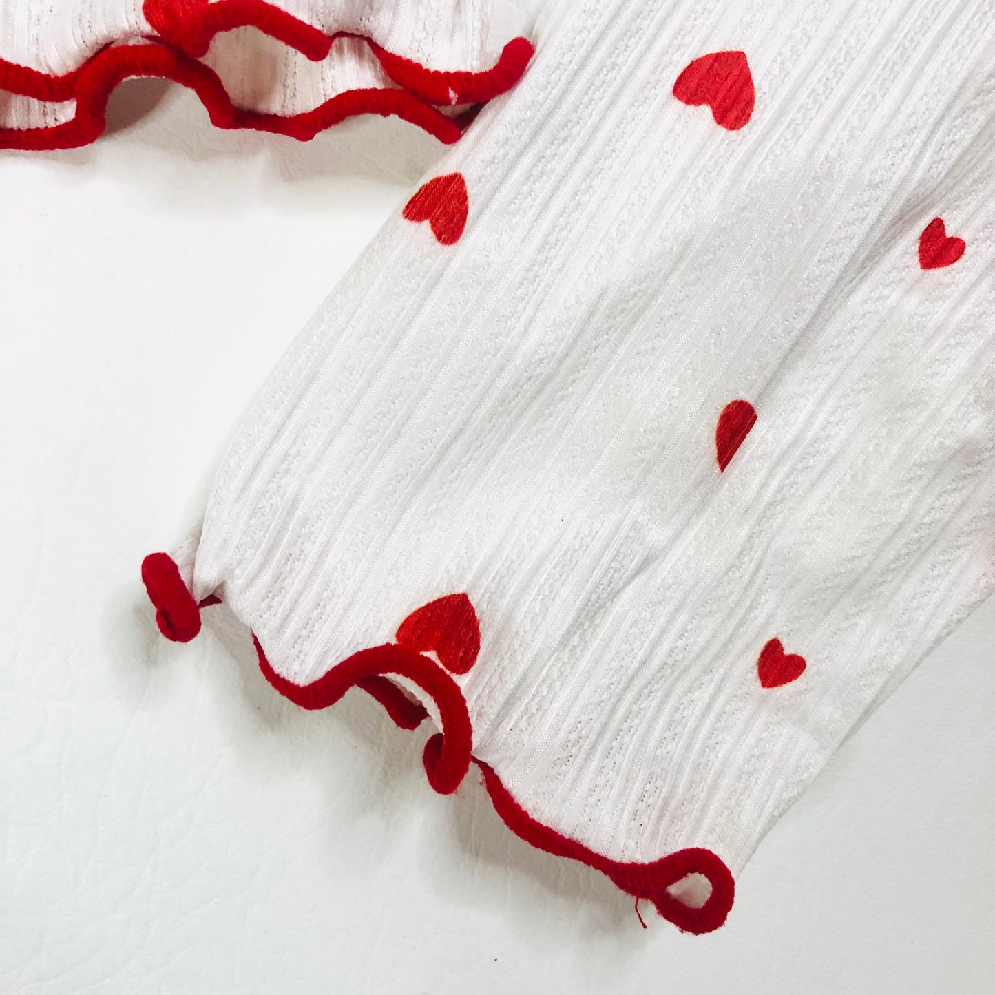 Ladies White & Red Love Heart Lightweight Two Piece Pyjama Set Size XL (UK 14)