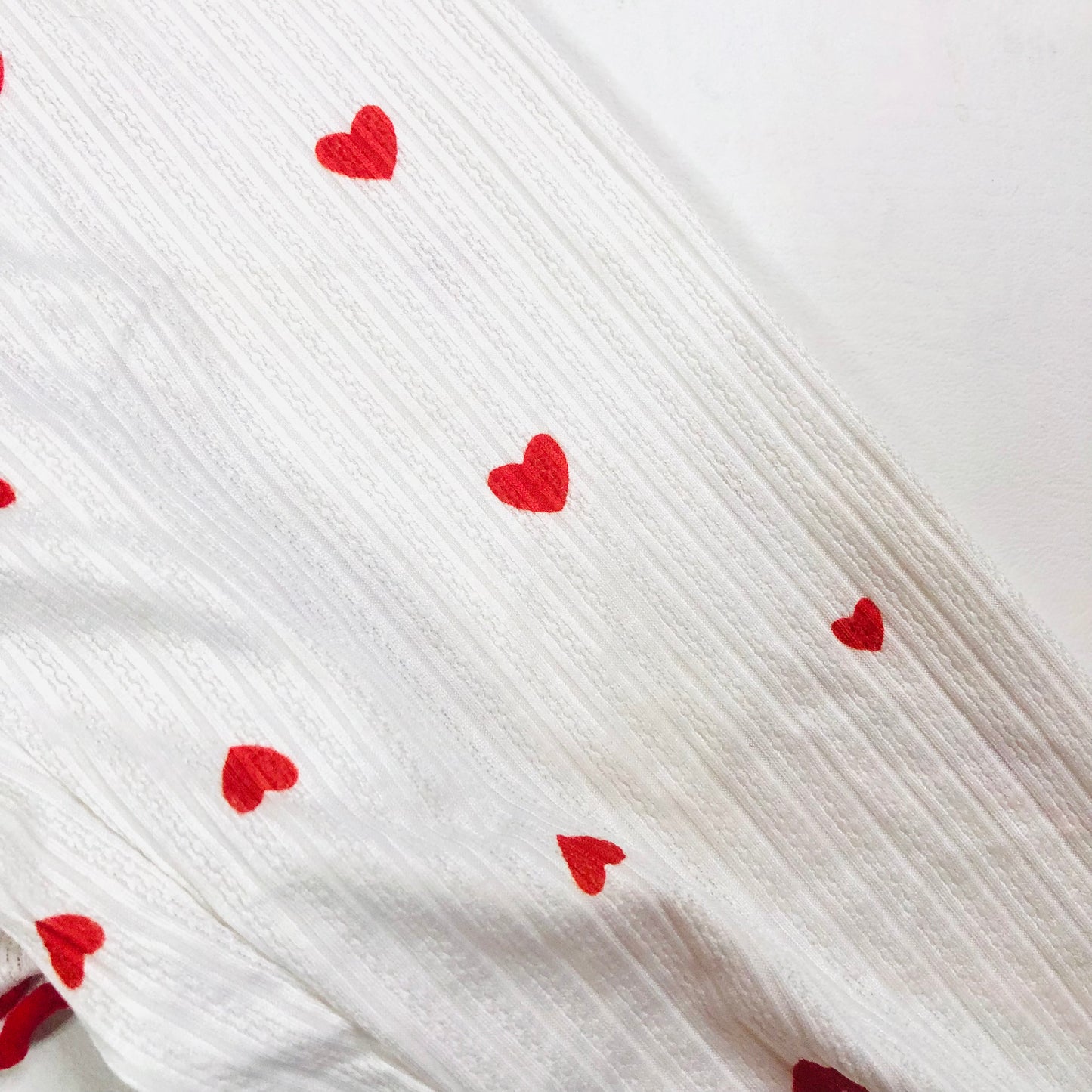 Ladies White & Red Love Heart Lightweight Two Piece Pyjama Set Size XL (UK 14)