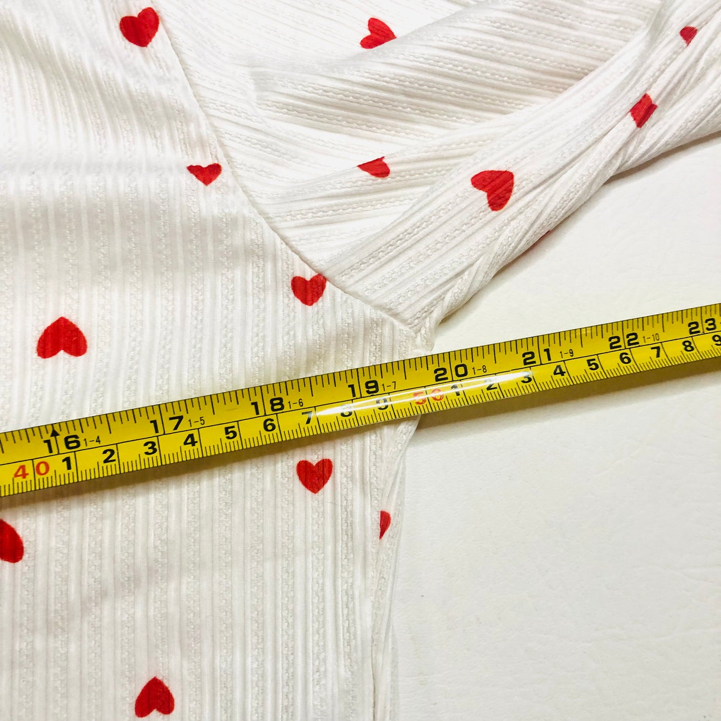 Ladies White & Red Love Heart Lightweight Two Piece Pyjama Set Size XL (UK 14)