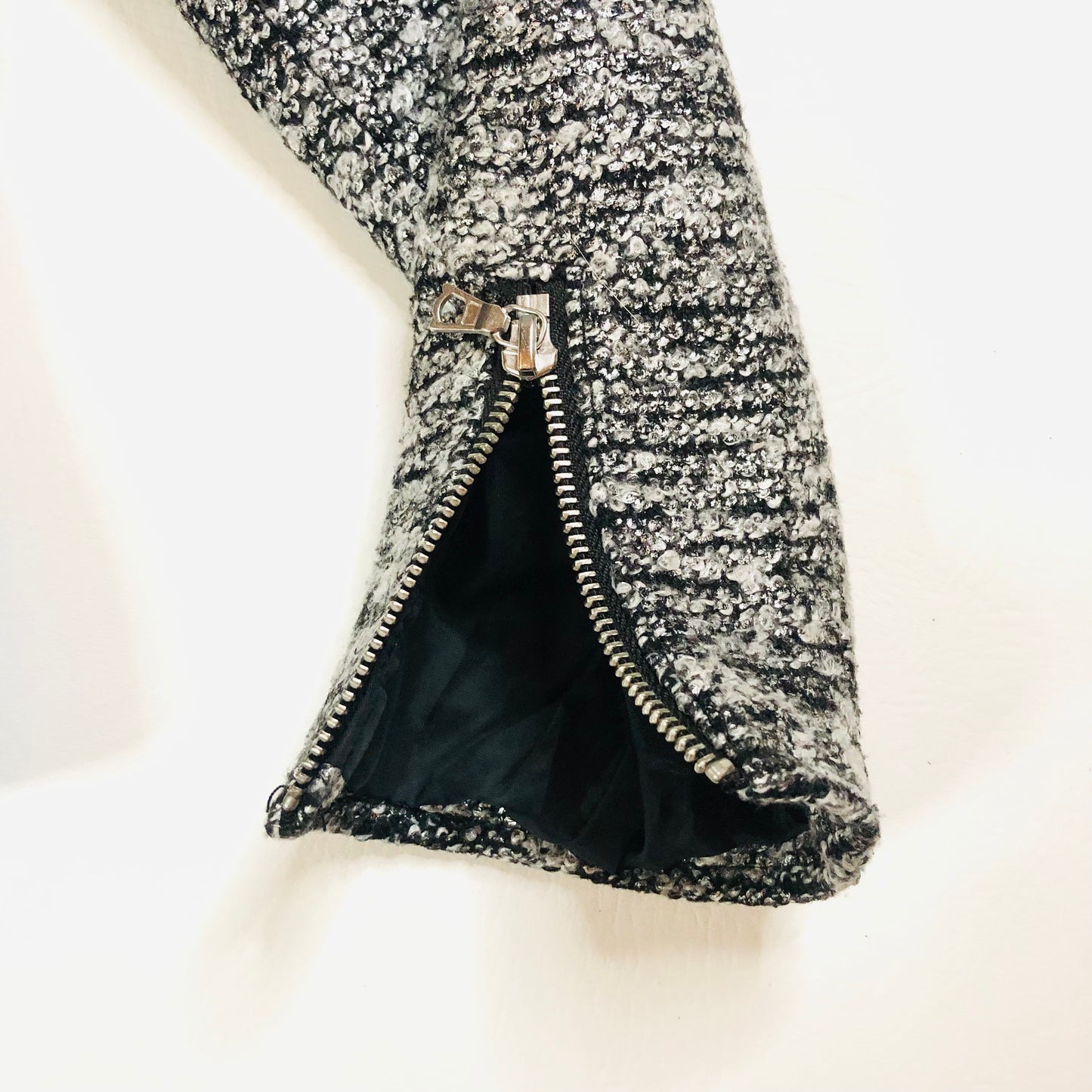 H&M Black White Boucle Knit Lined Offset Full Zip Cuff Zip Jacket Size 38 (UK 10)