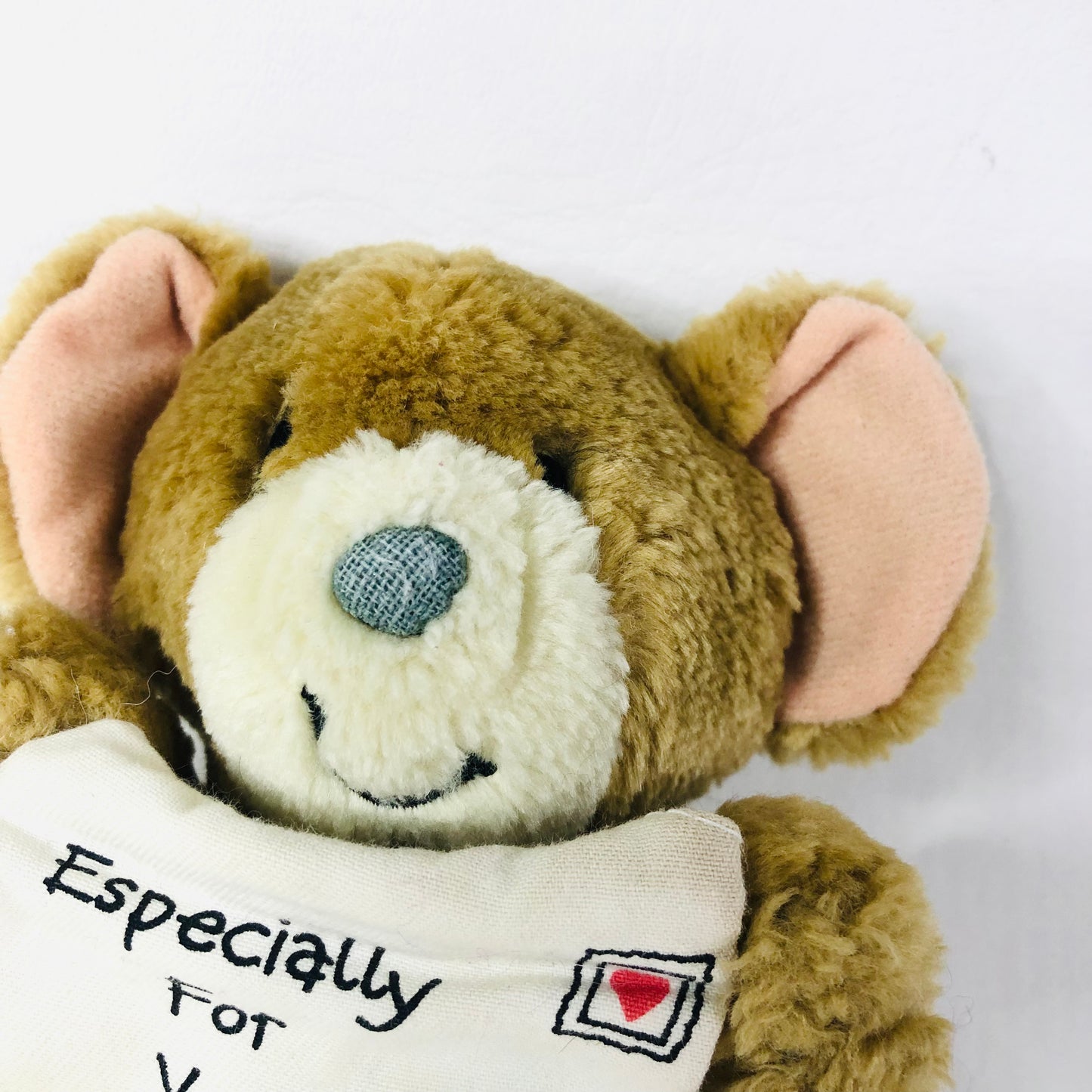 Vintage 1993 Paws For Thought Standing Mouse With Envelope Soft Plush Toy 7"