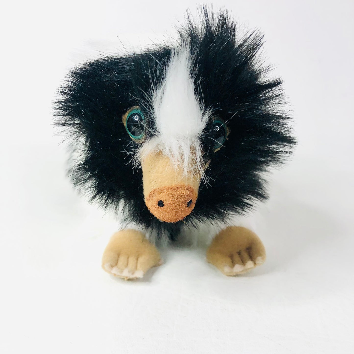 Noble Collection Crimes of Grindelwald Baby Niffler Soft Toy Plush Black & White