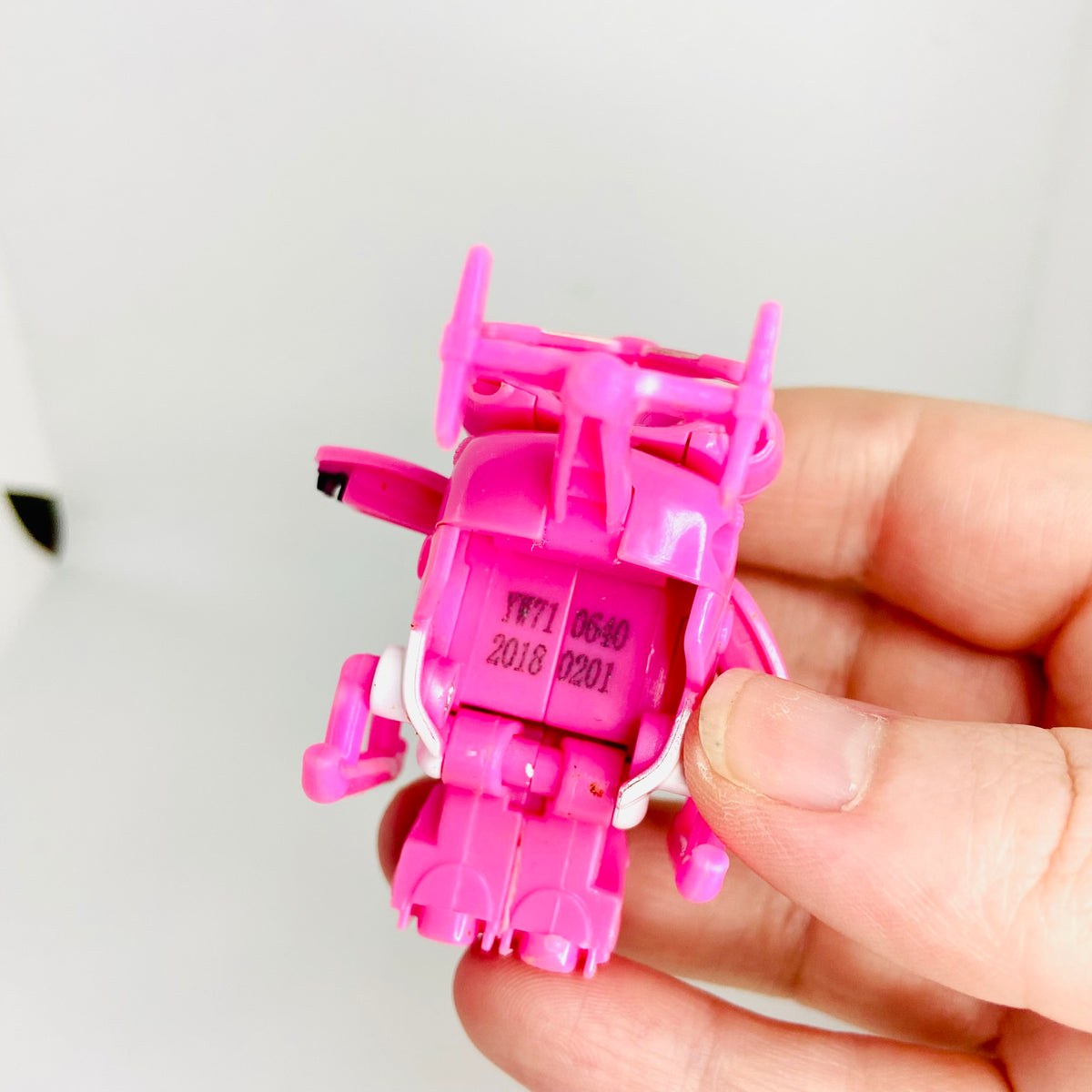 Super Wings | Dizzy | Pink | Mini Transform-a-Bot | Rescue Helicopter Figure