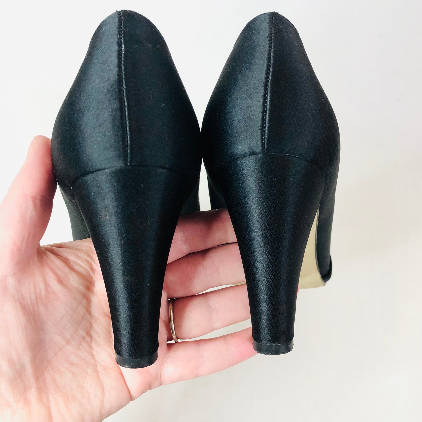 Roland Cartier Black Satin Leather Peep Toe Gem Heels Eveningwear Size 5 (US 7)