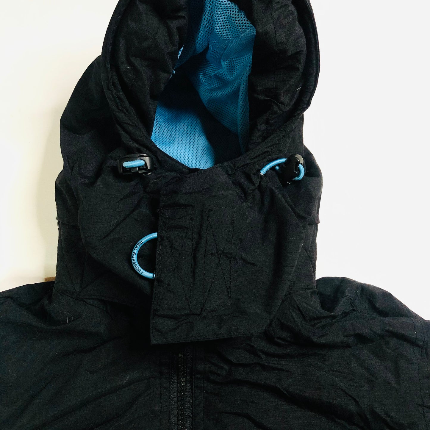 Superdry women's Black Pop Zip Wind Cagoule Jacket Size Small (UK 8)